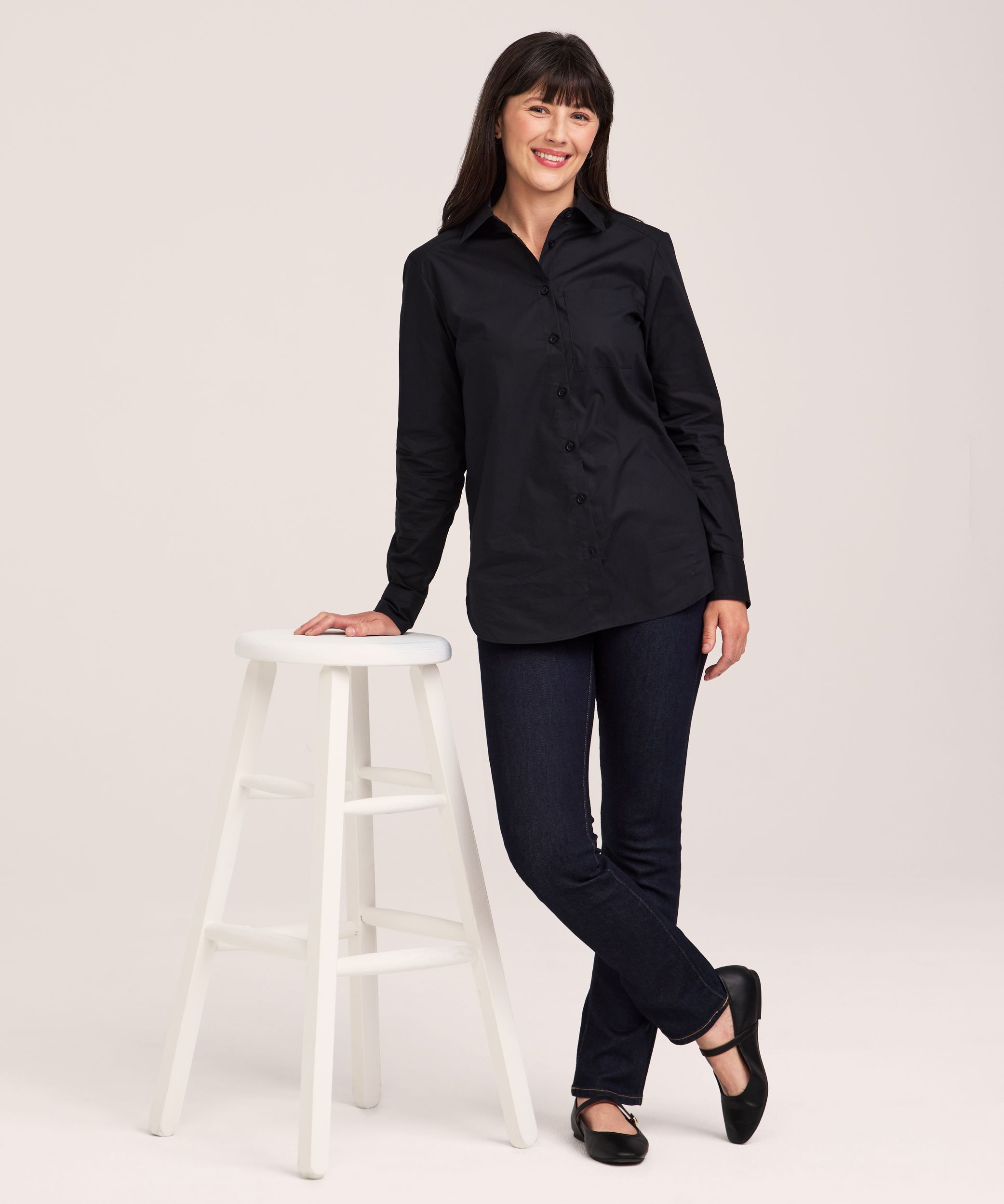 Denver Hayes Women's Long Sleeve Semi-Fitted Button-Up Shirt