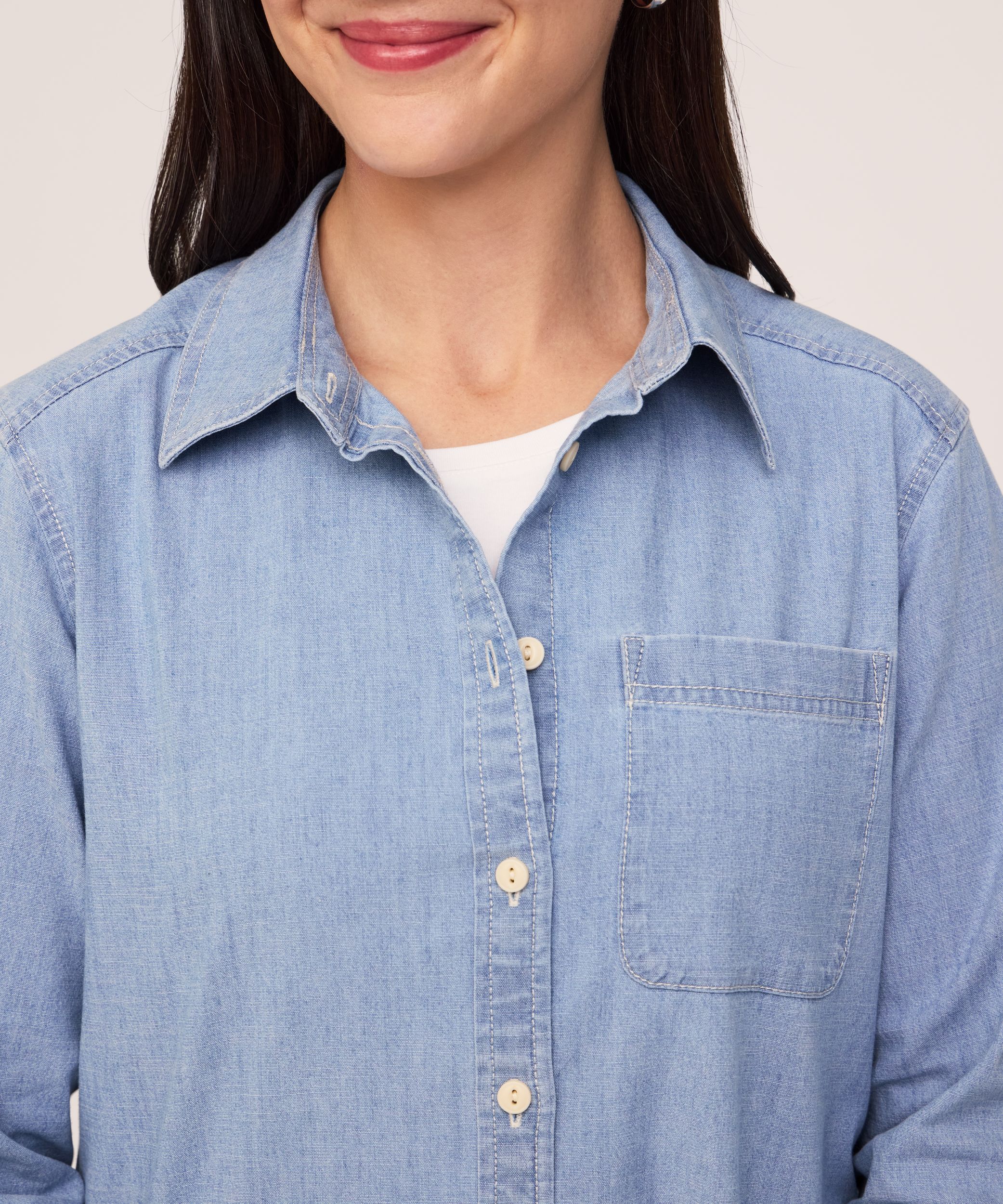 Denver Hayes Women's Long Sleeve Semi-Fitted Button Up Chambray Shirt