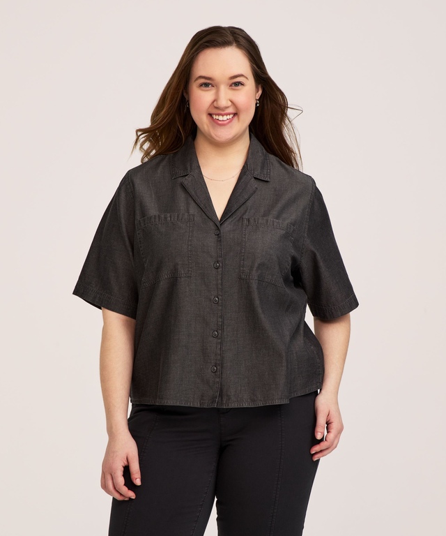 Denver Hayes Women's Short Sleeve Tencel Relaxed Cropped Button Up Shirt