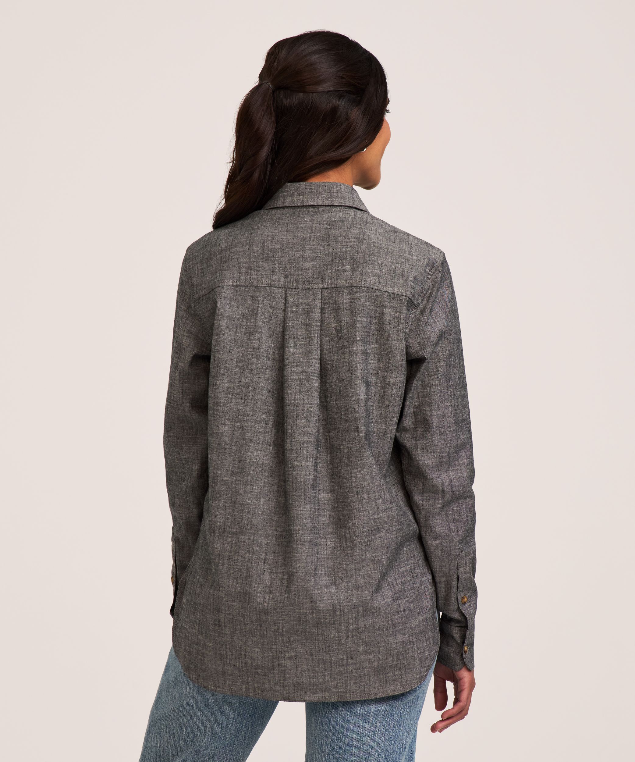 Chemise en chambray boutonnée semi-ajustée à manches longues pour femmes, Denver Hayes
