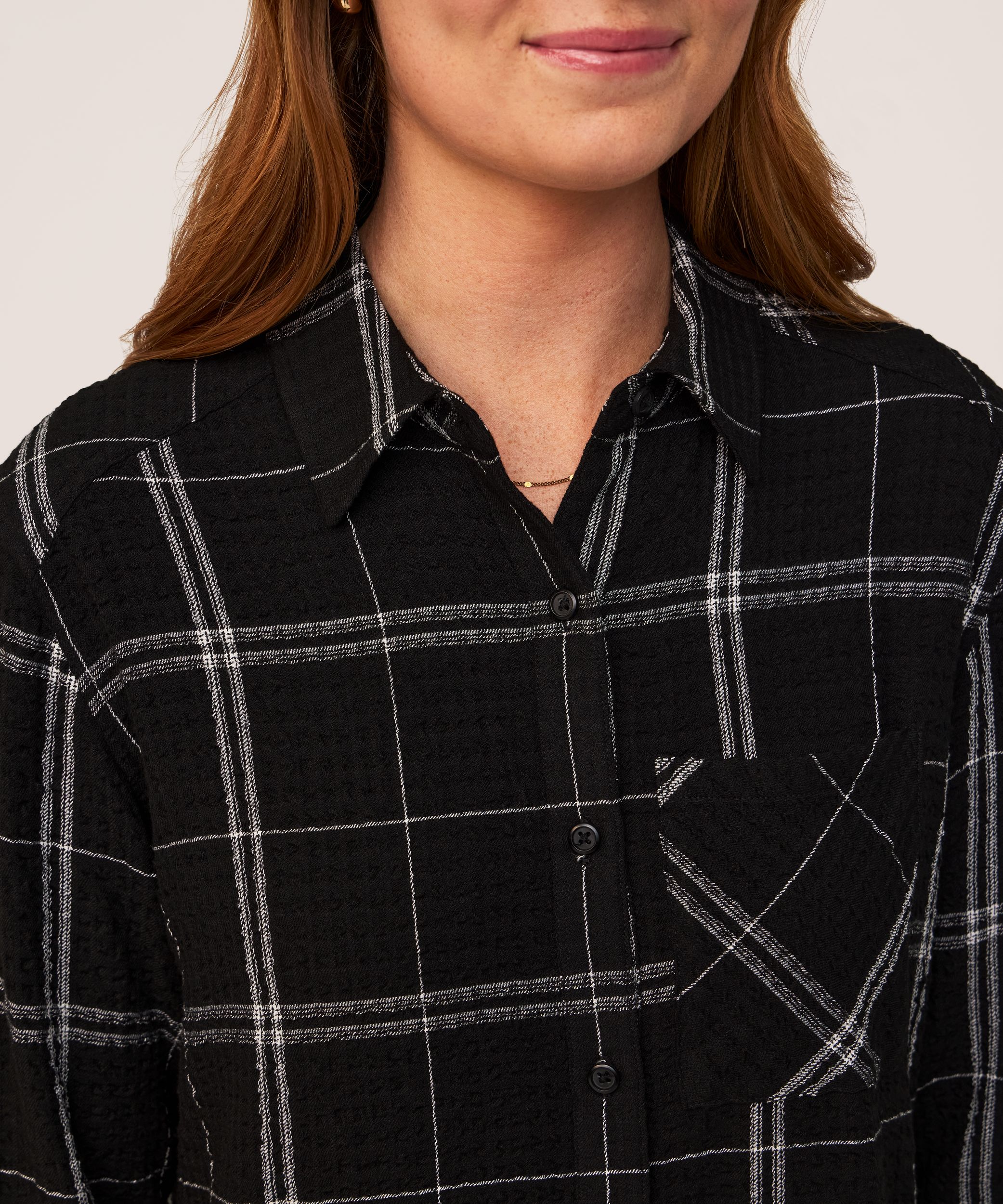 Denver Hayes Women's Long Sleeve Semi Fitted Textured Button-Up Shirt