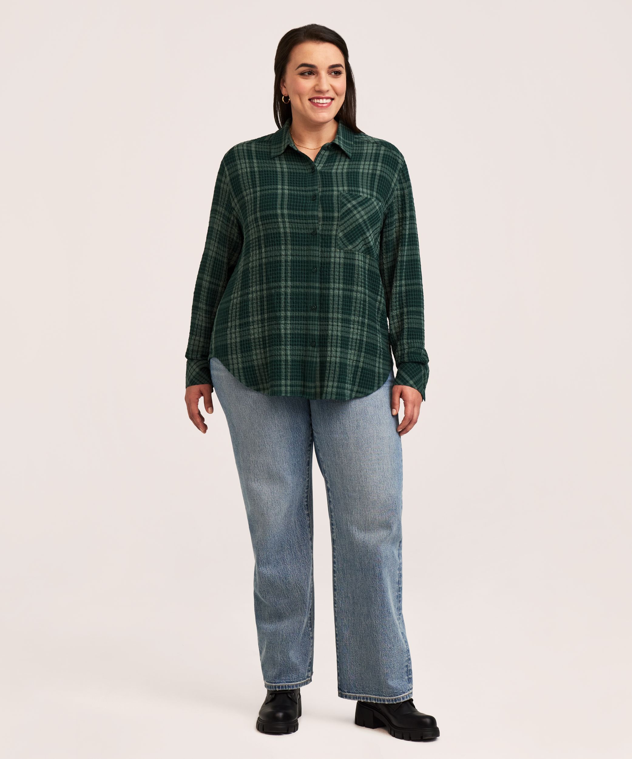 Denver Hayes Women's Long Sleeve Semi Fitted Textured Button-Up Shirt