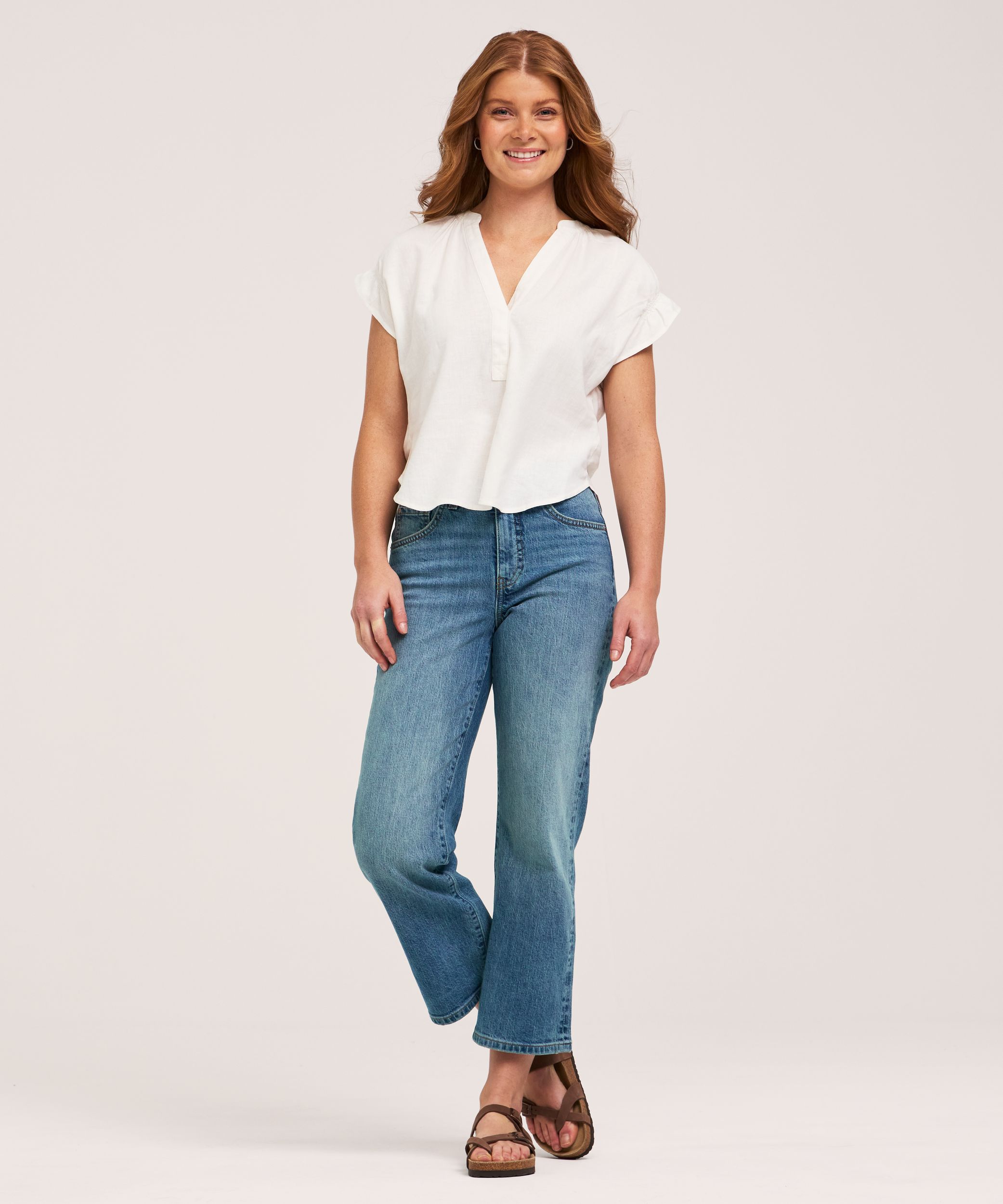 Denver Hayes Women's Short Sleeve Ruffle V-Neck Linen Blouse
