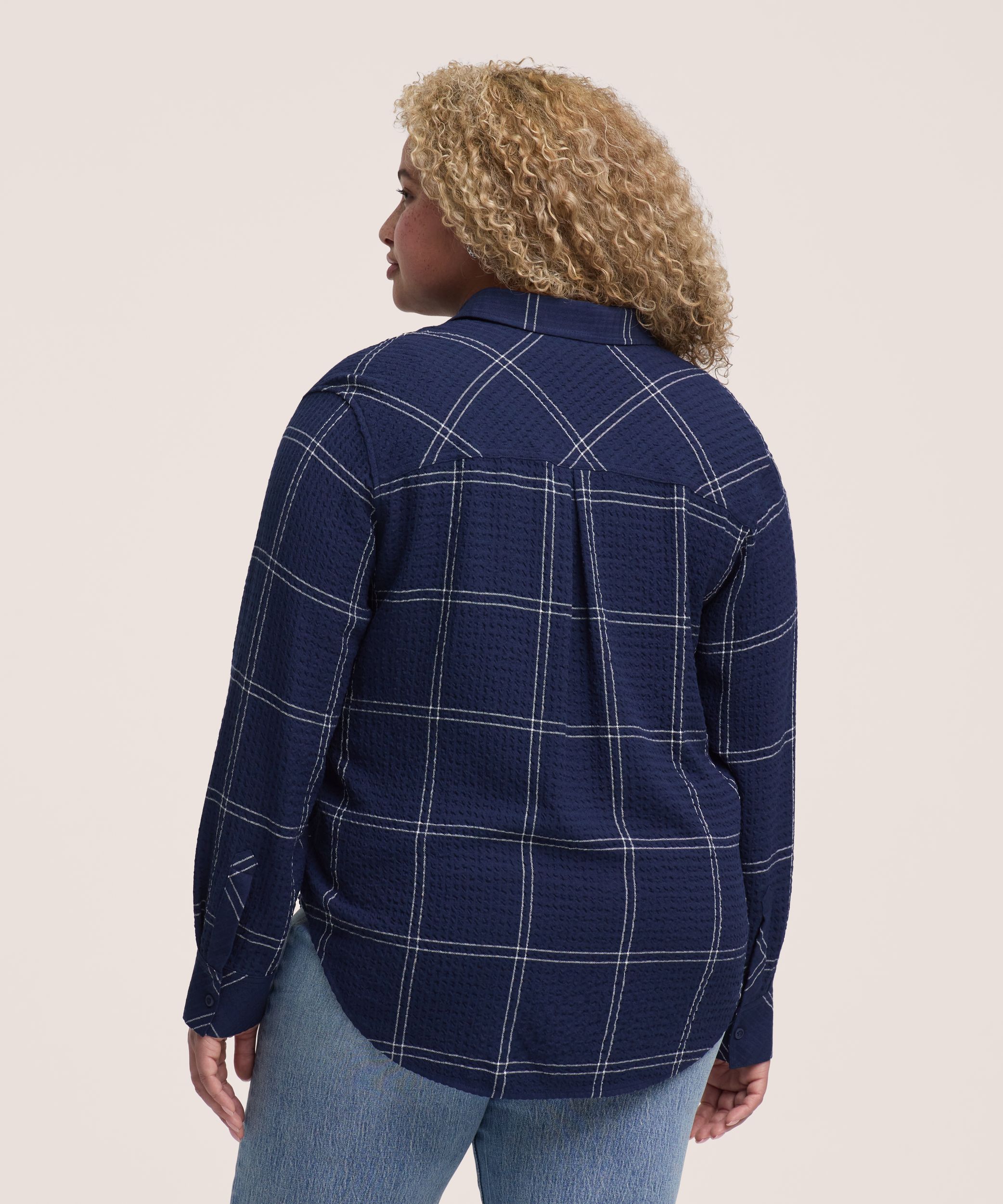 Chemise boutonnée à manches longues semi-ajustée et texturée pour femmes, Denver Hayes