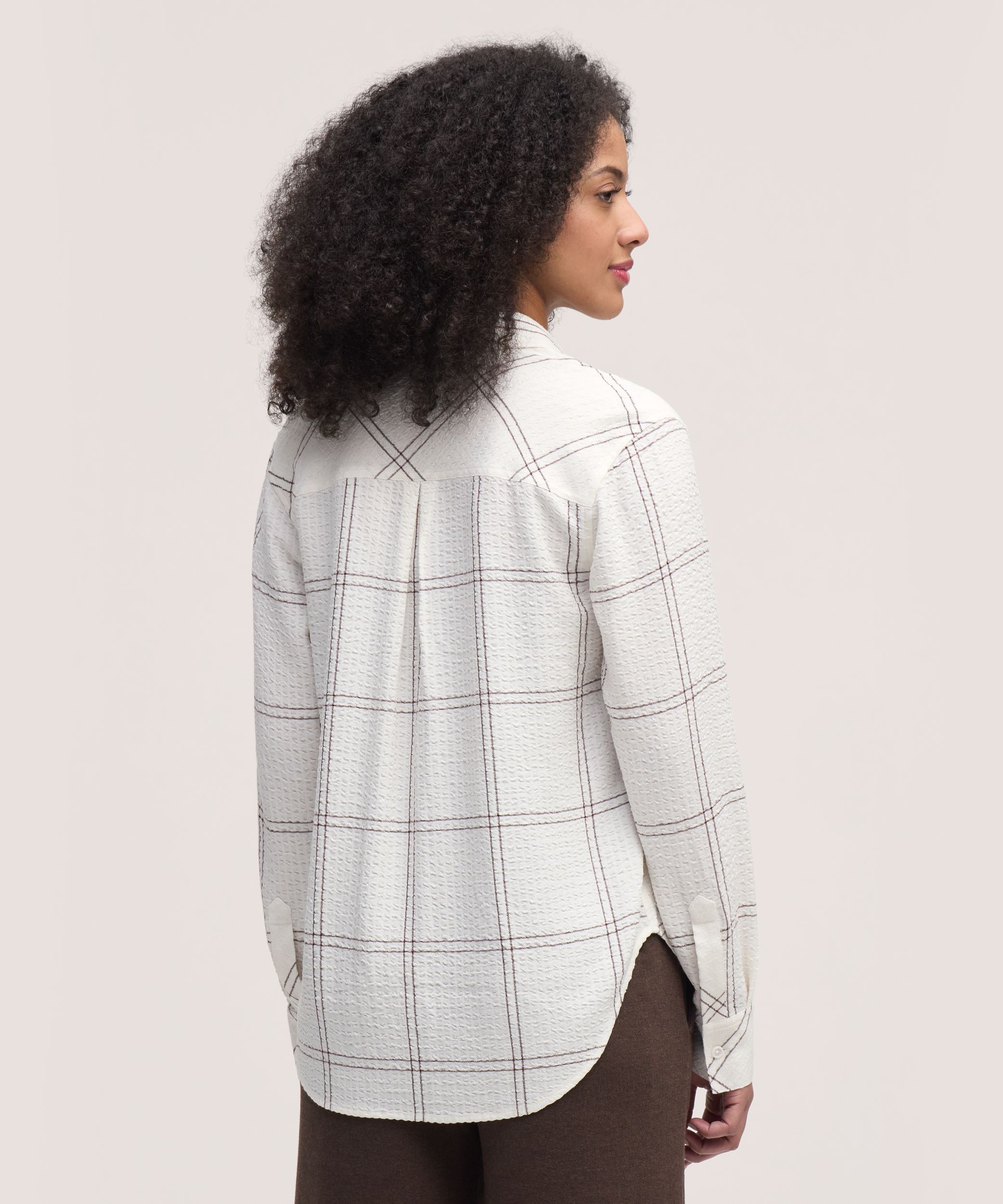 Chemise boutonnée à manches longues semi-ajustée et texturée pour femmes, Denver Hayes