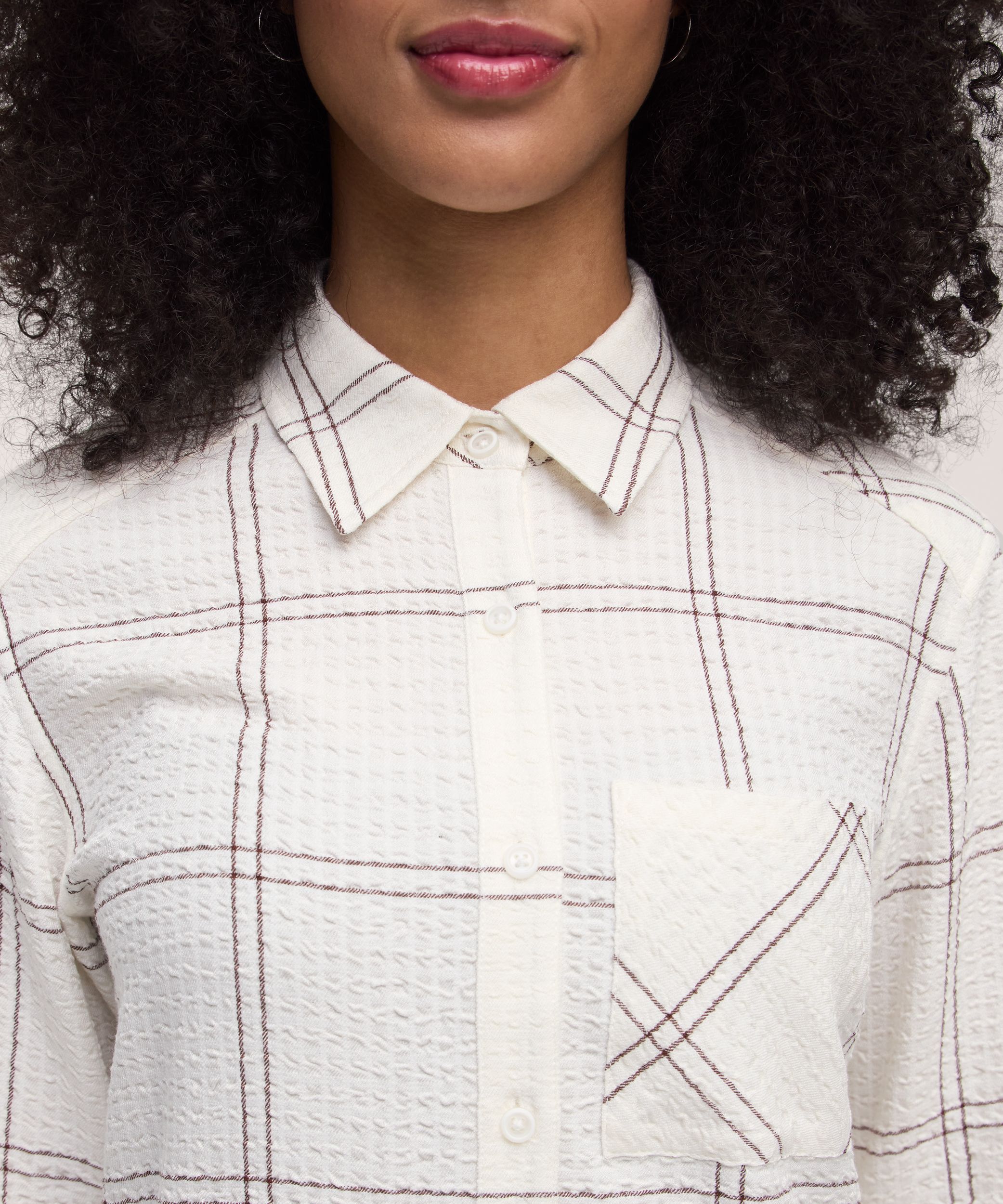Chemise boutonnée à manches longues semi-ajustée et texturée pour femmes, Denver Hayes
