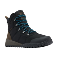 Columbia Men's Fairbanks Omni-Heat Waterproof Wide Boots Front_Three_Fourths_Angled_Right