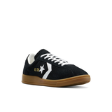 Chaussures d'entraînement sportives classiques pour hommes, Converse Front_Three_Fourths_Angled_Right