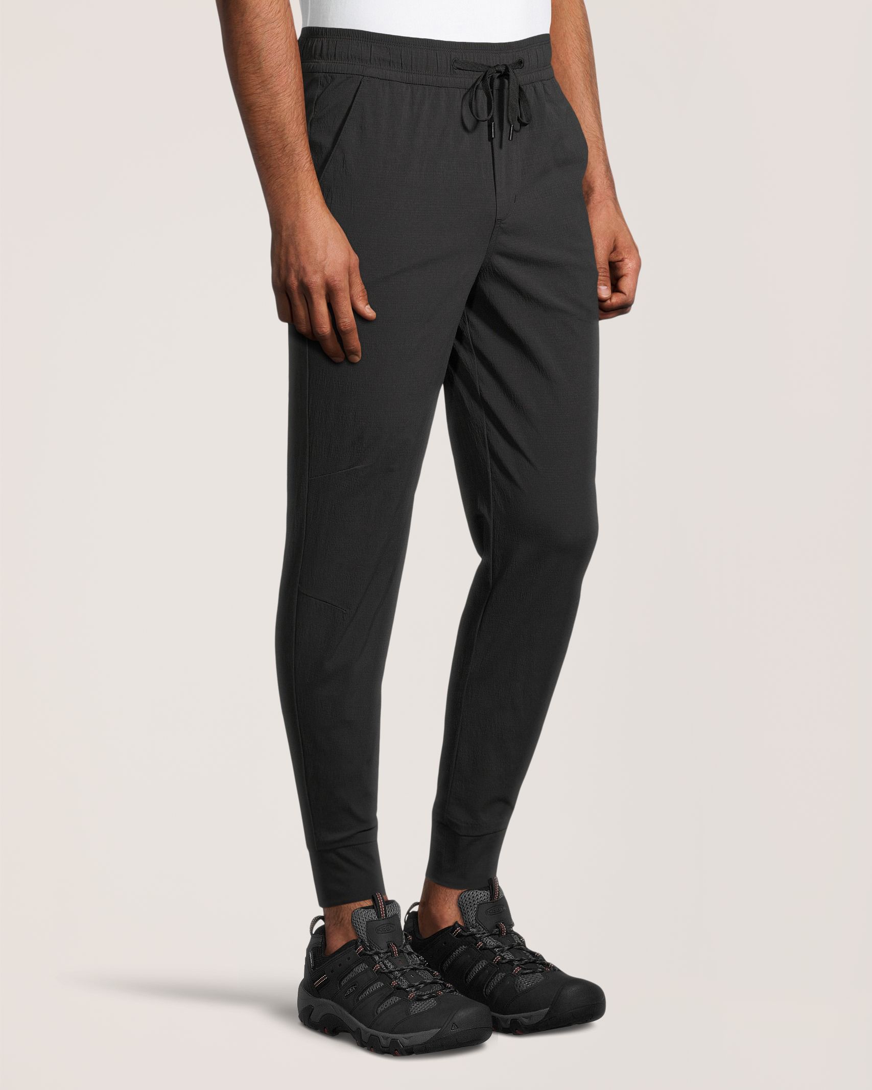 Pantalon de jogging extensible hydrofuge avec protection contre les rayons UV&nbsp;HD1 pour hommes, WindRiver