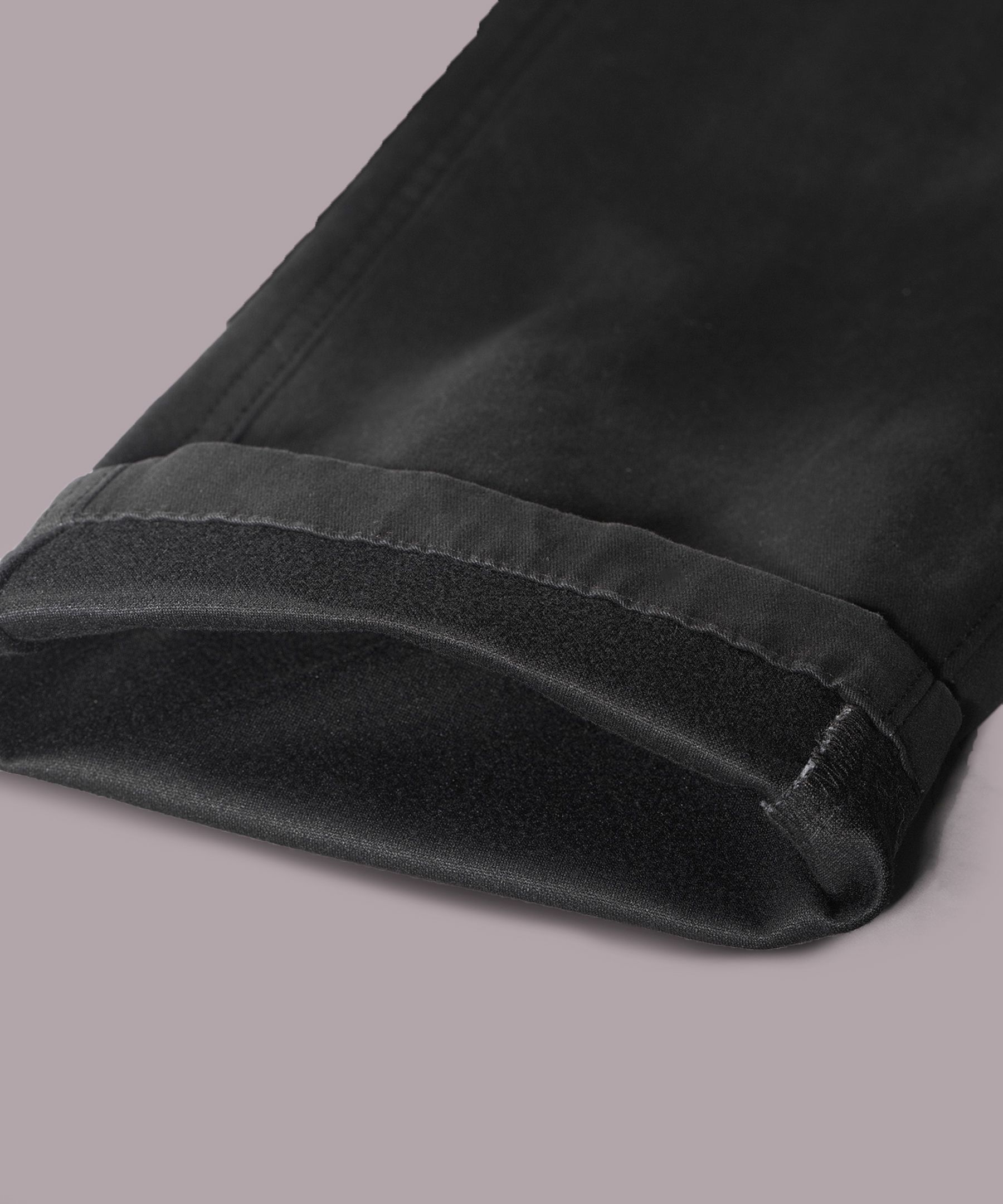 WindRiver Men's Straight Leg Lined T-Max Heat Cargo Pants