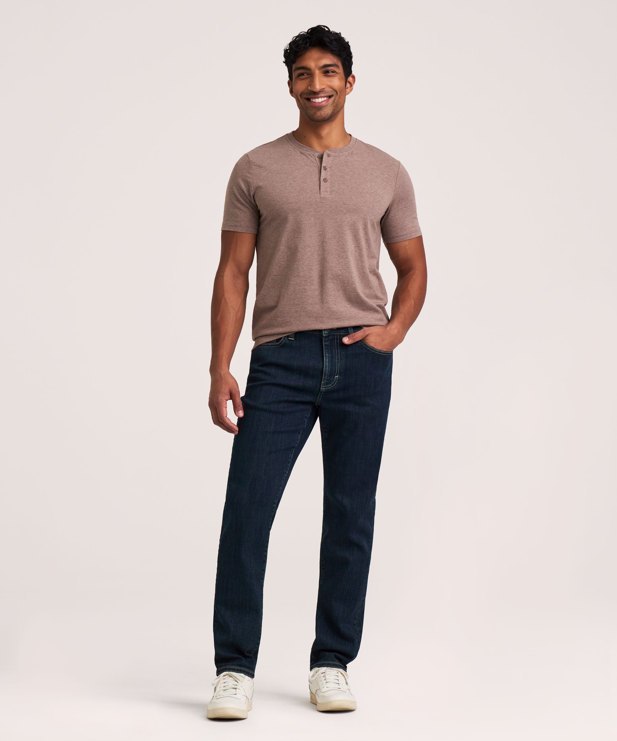 Denver Hayes Men's FLEXTECH® Athletic Fit Stretch Jeans