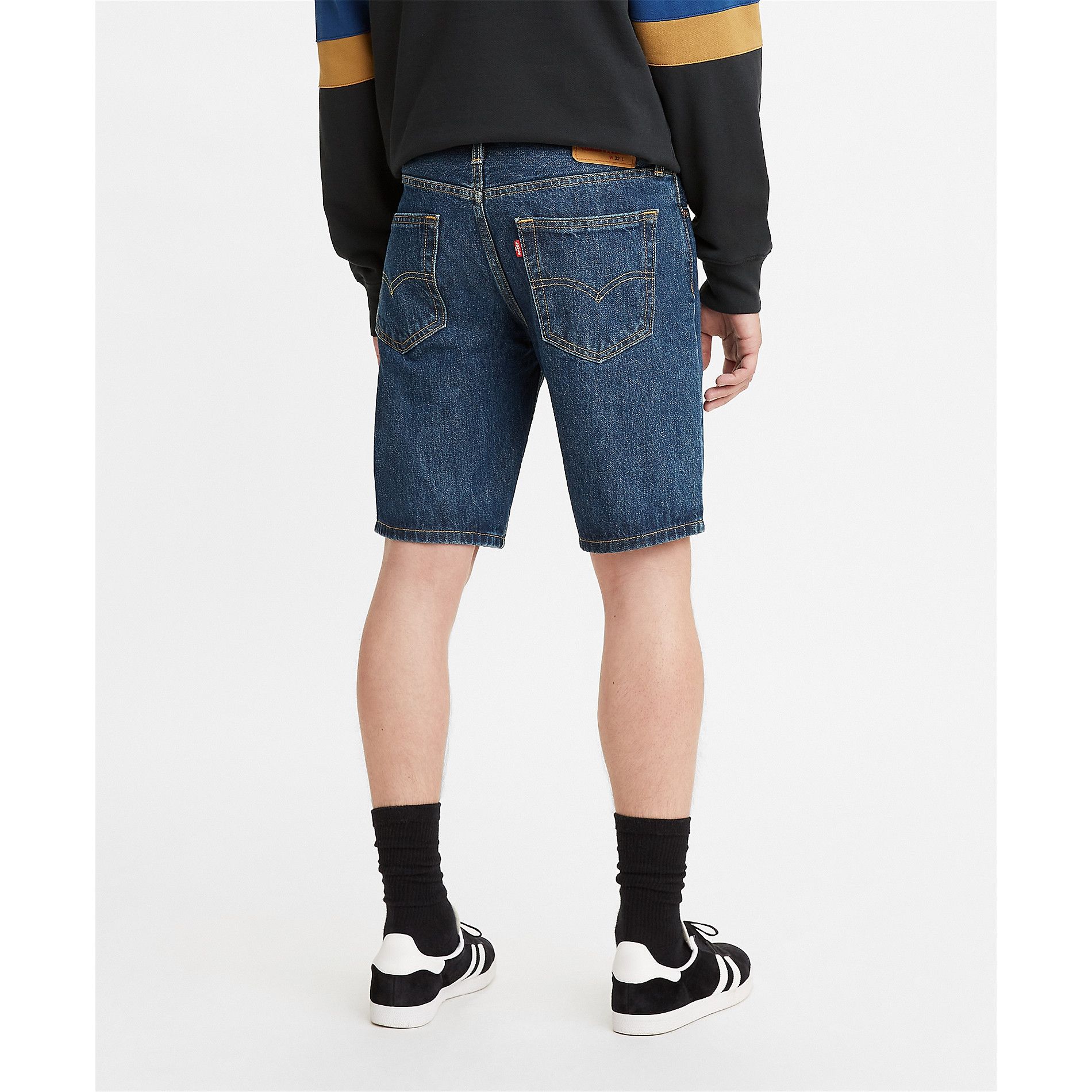 Levi's Men's Standard Mid Rise Regular Fit Jean Shorts