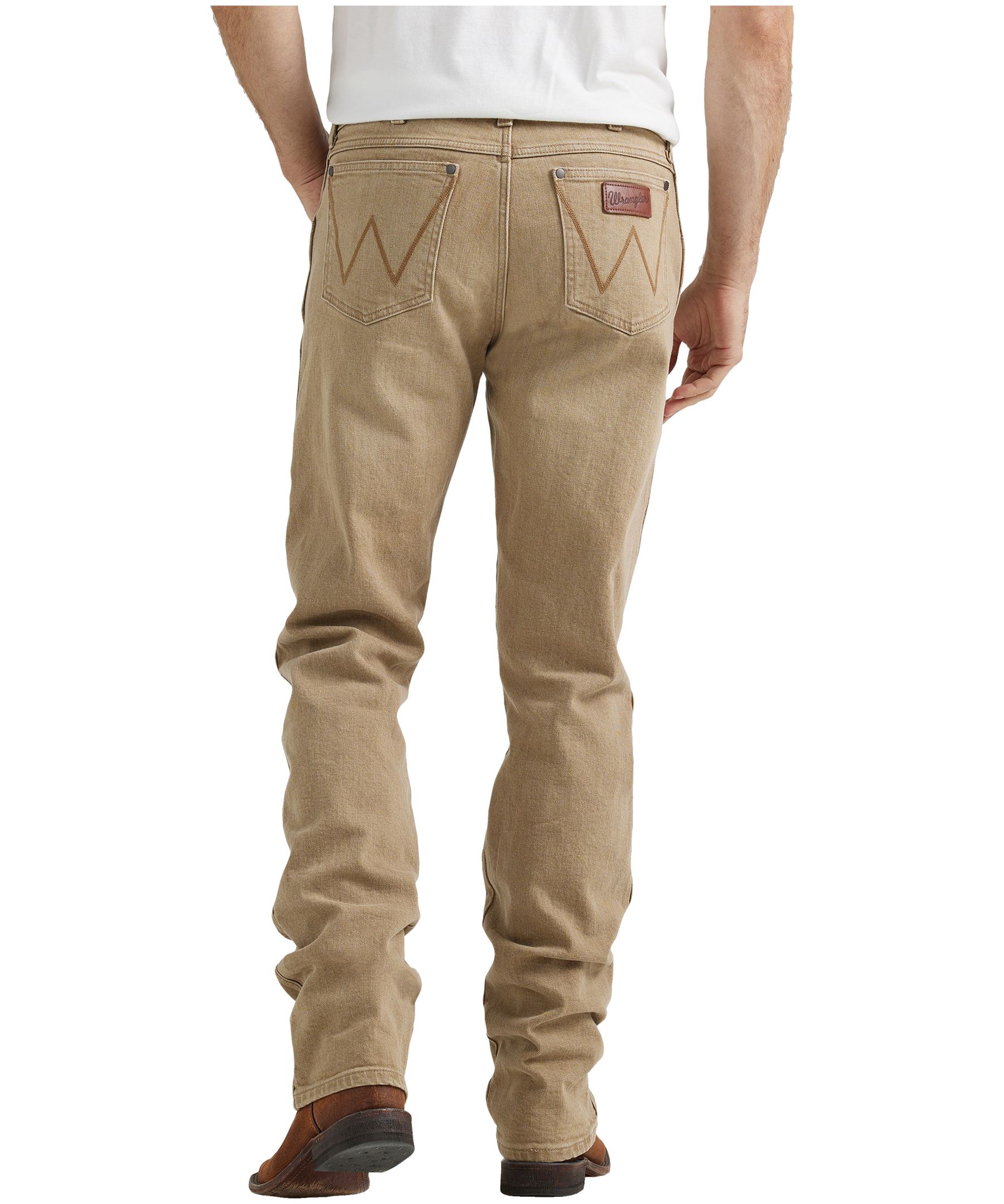 Wrangler Men's Retro Saddle Slim Fit Straight Leg Jeans