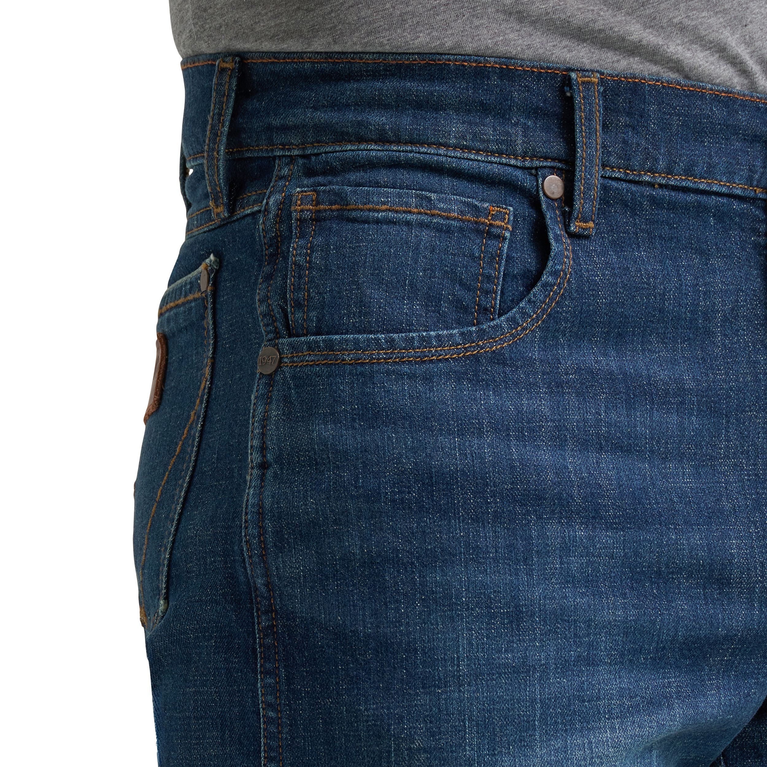 Wrangler Men's Retro Relaxed Jean Jackson Hole Bootcut Jeans