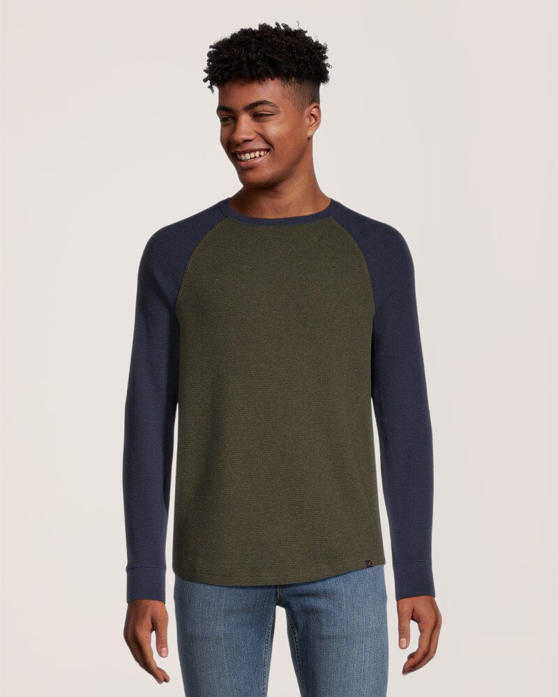 Chemise en point de brioche à manches longues raglan et à encolure ras du cou pour hommes, Denver Hayes
