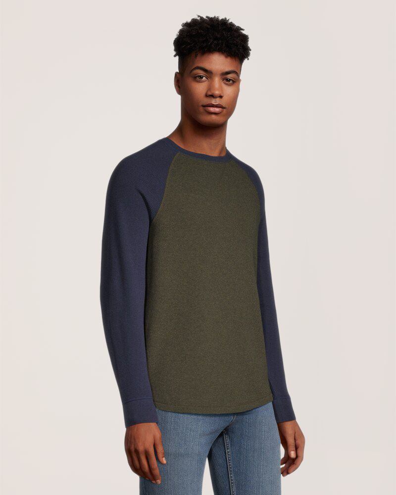 Chemise en point de brioche à manches longues raglan et à encolure ras du cou pour hommes, Denver Hayes