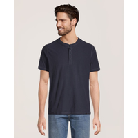 Haut Henley flammé et lavé après confection pour hommes, Denver Hayes Front_Flat
