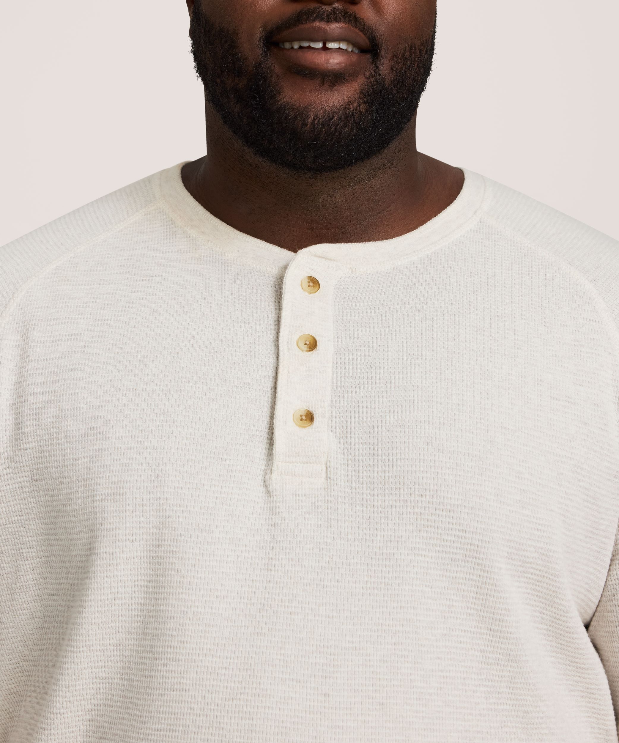 WindRiver Men's Long Sleeve Waffle Raglan Henley Shirt