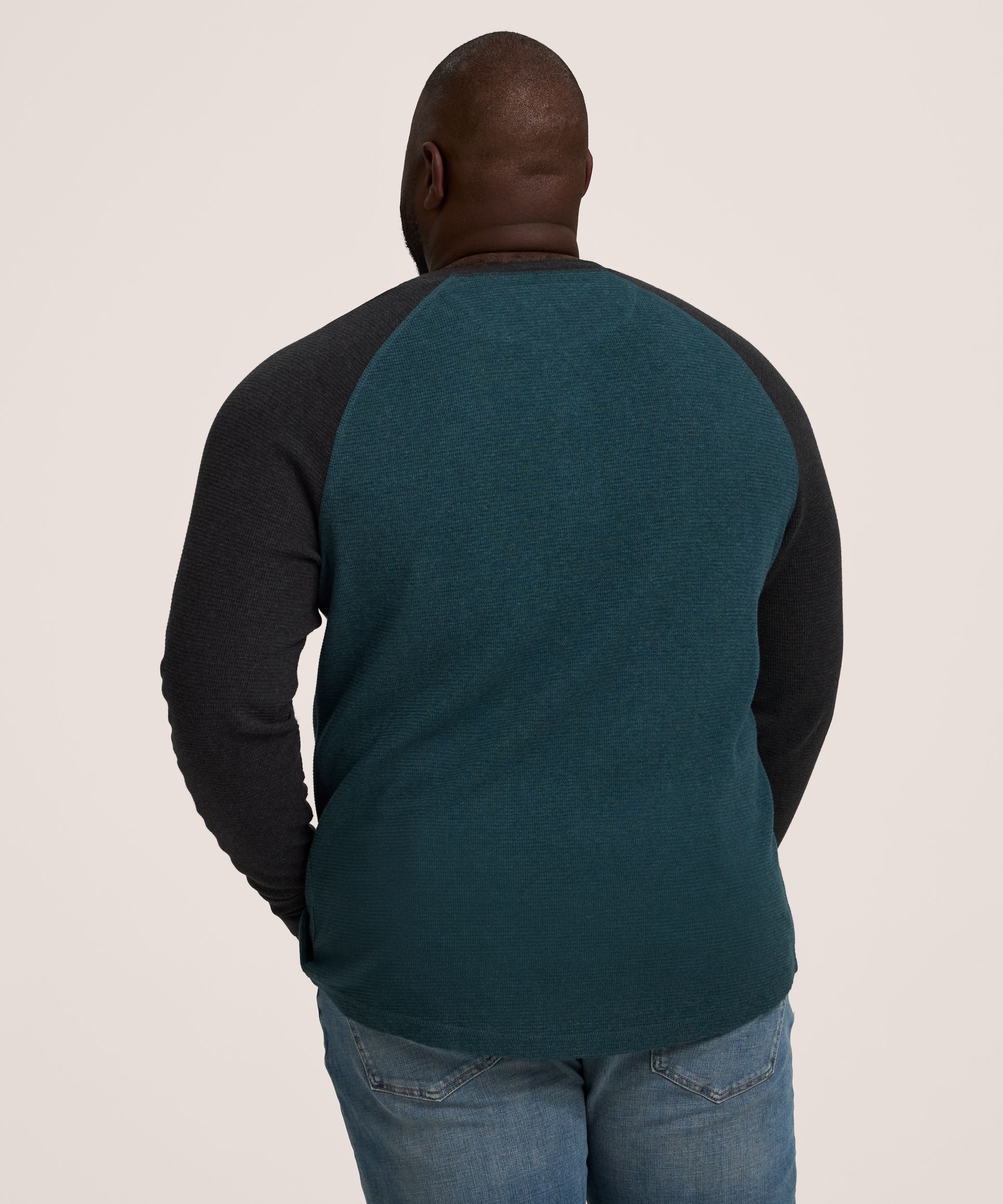 WindRiver Men's Long Sleeve Waffle Raglan Henley Shirt