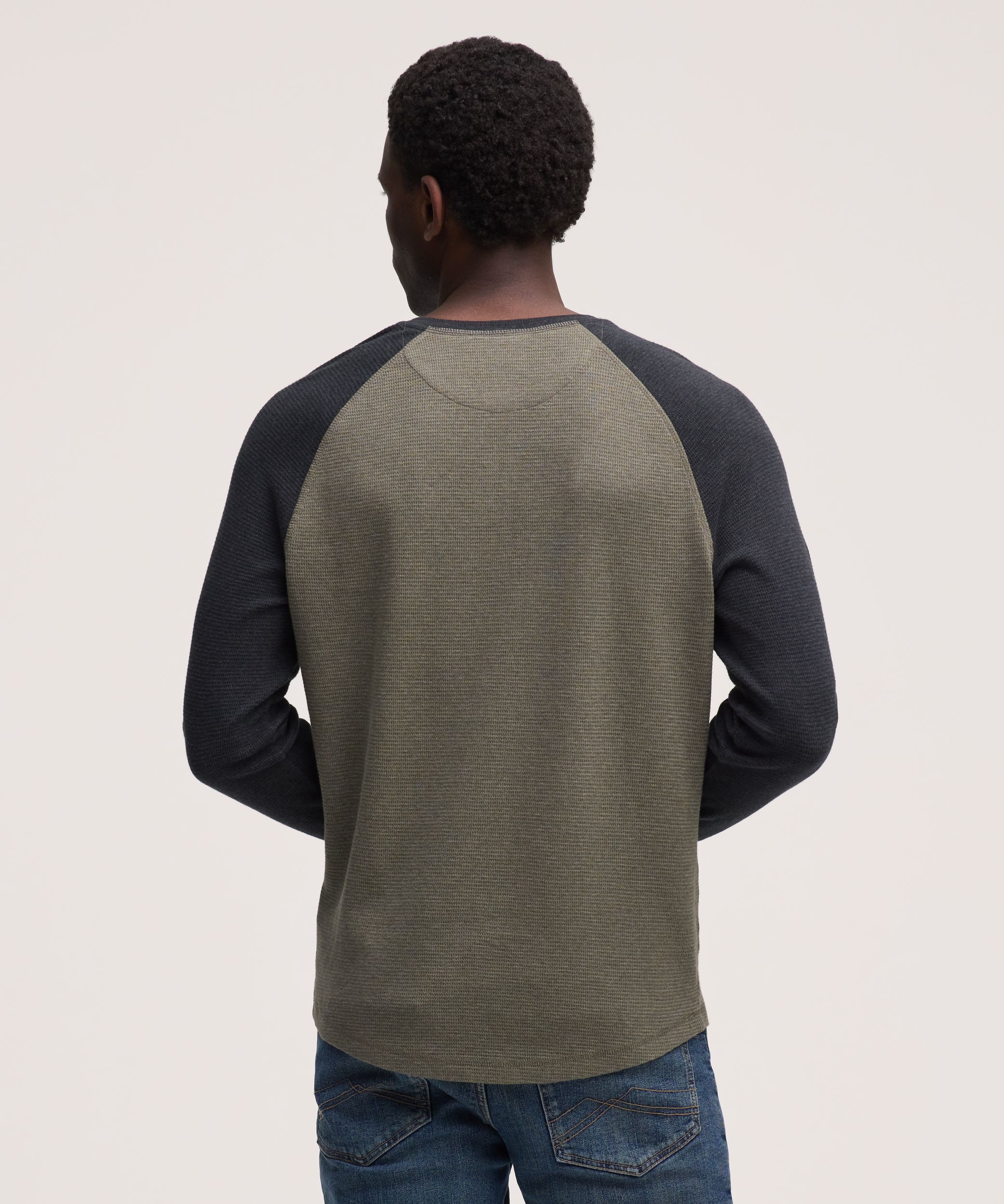 WindRiver Men's Long Sleeve Waffle Raglan Henley Shirt