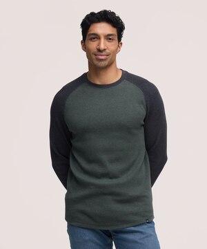 WindRiver Men's Long Sleeve Waffle Raglan Crewneck Shirt