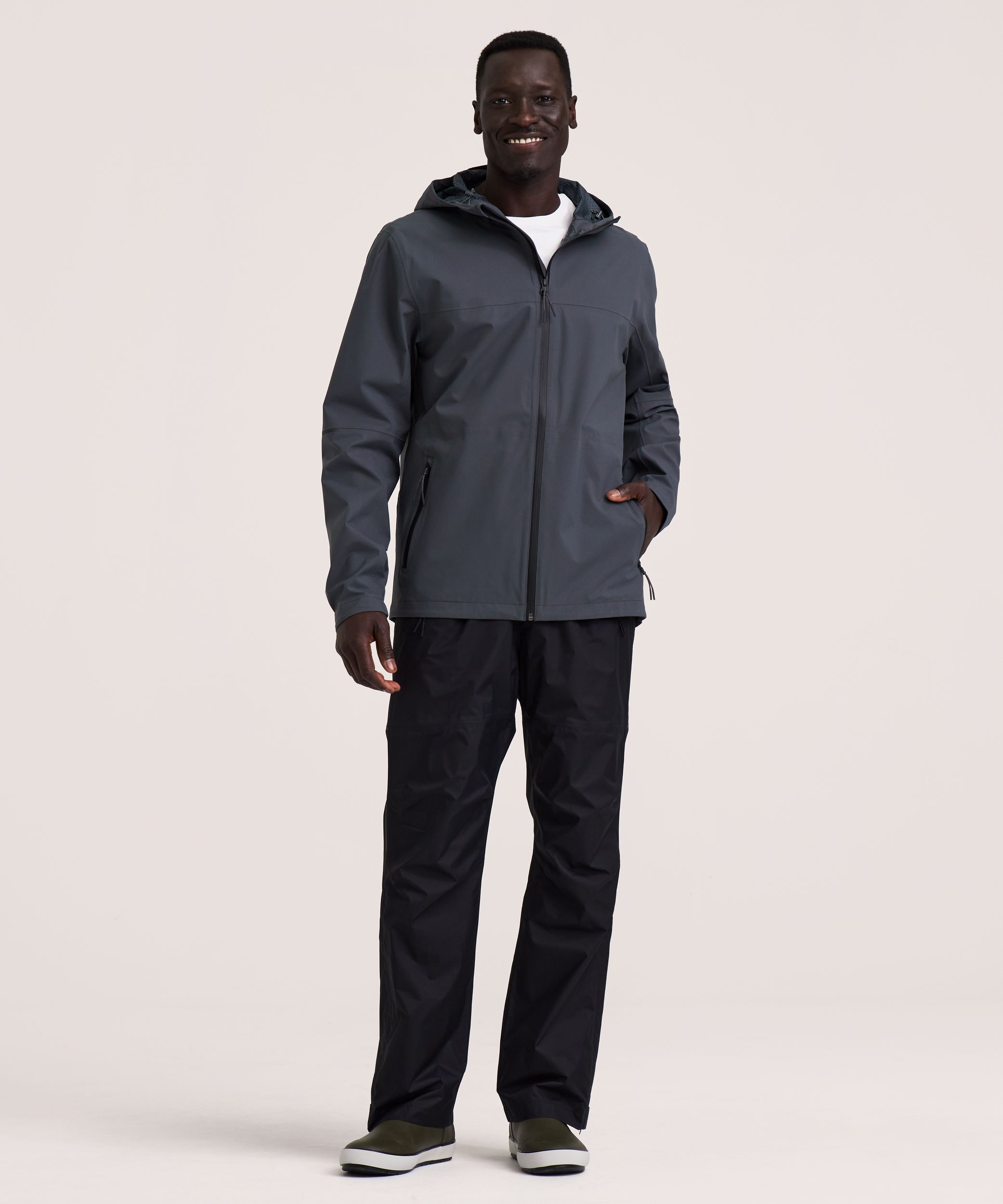 WindRiver Men's Downpour 2.5L Stretch HYPER-DRI® HD3 Waterproof-Breathable Rain Jacket