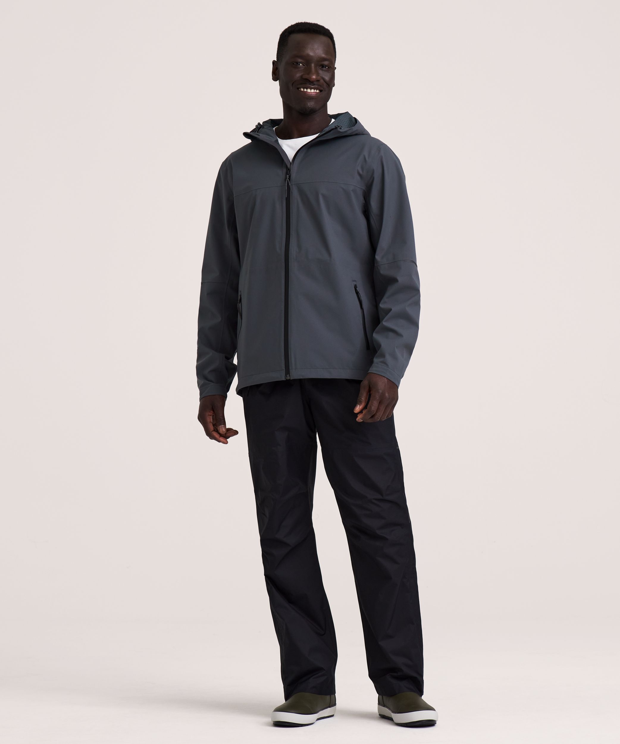 WindRiver Men's Downpour 2.5L Stretch HYPER-DRI® HD3 Waterproof-Breathable Rain Jacket
