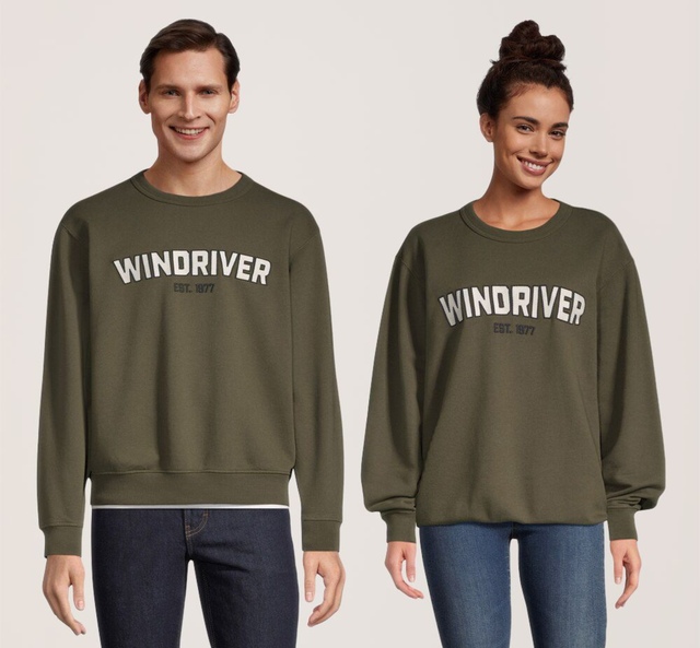 WindRiver Unisex Original Fleece Embroidered Crewneck Sweatshirt