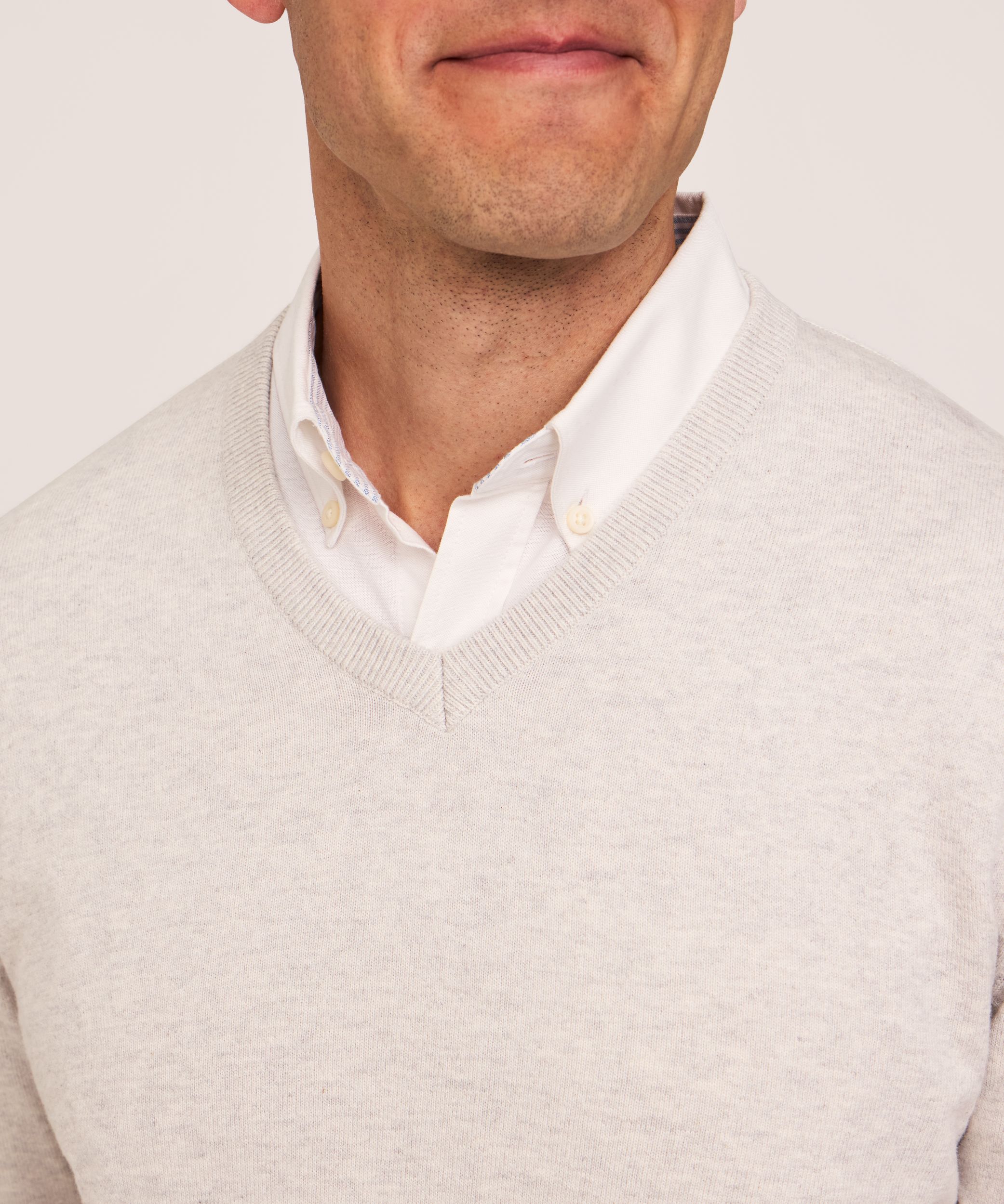 Denver Hayes Men's V-Neck Sweater