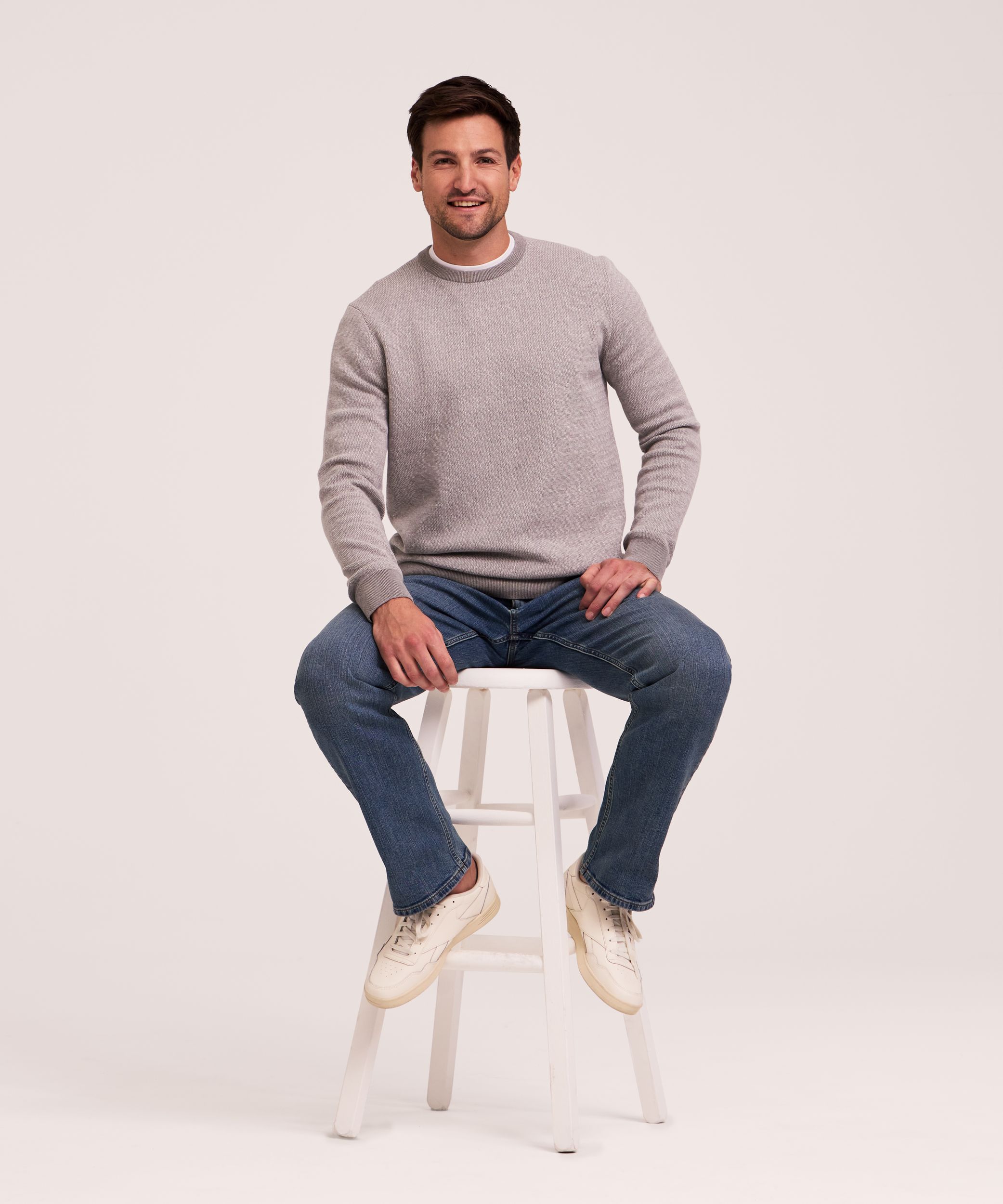 Chandail à col ras du cou en coton doux et surpiqûres à œil pour hommes, Denver Hayes