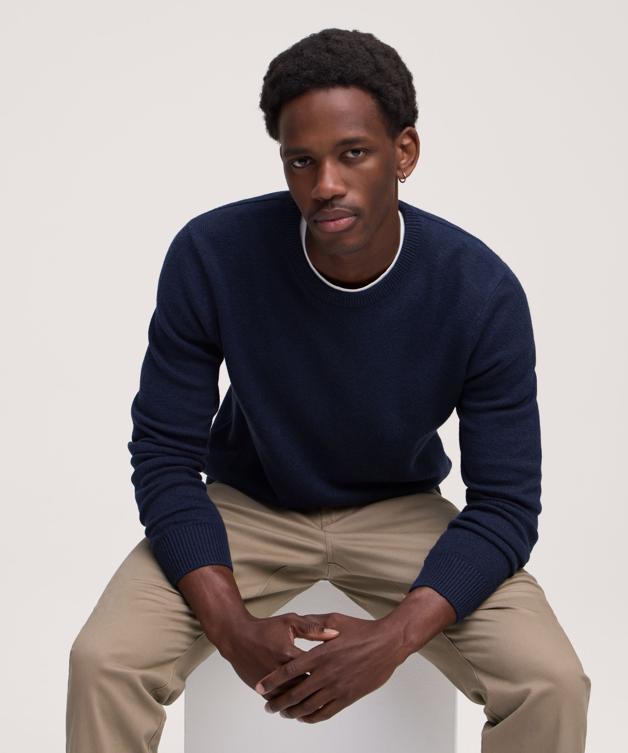 Denver Hayes Men's Lofty knit Solid Crewneck Sweater