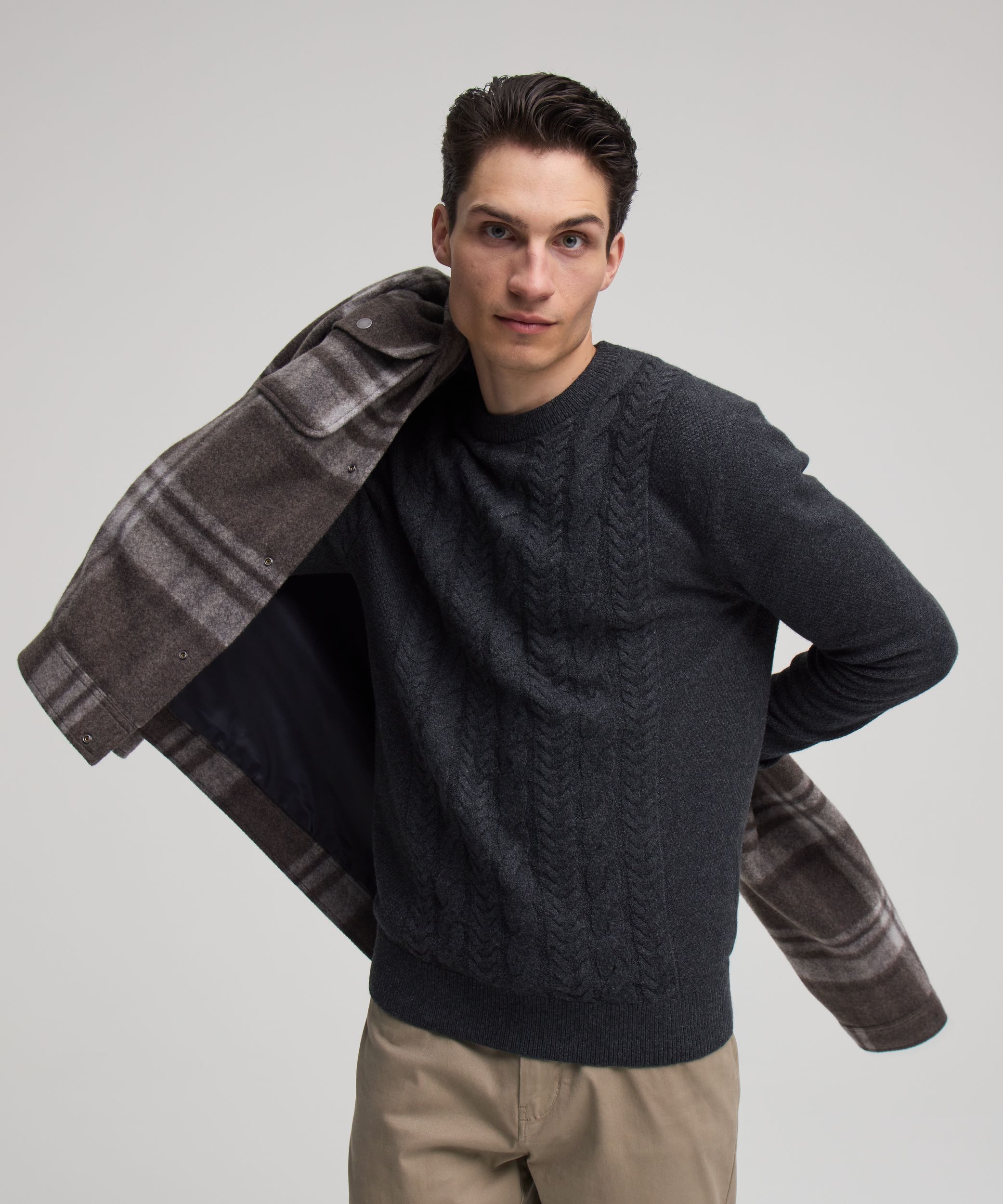 Denver Hayes Men's Lofty knit Cable Crewneck Sweater