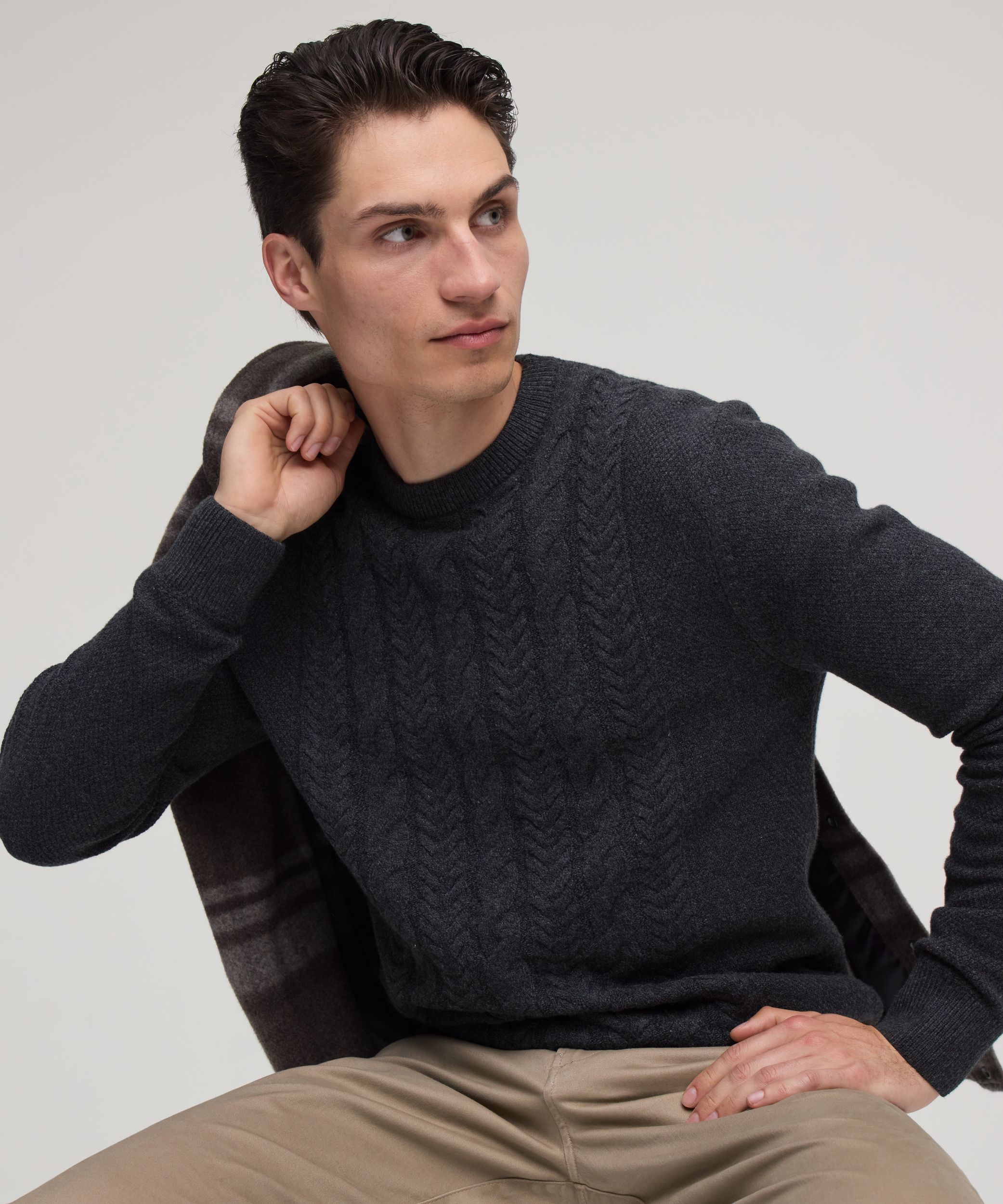 Denver Hayes Men's Lofty knit Cable Crewneck Sweater