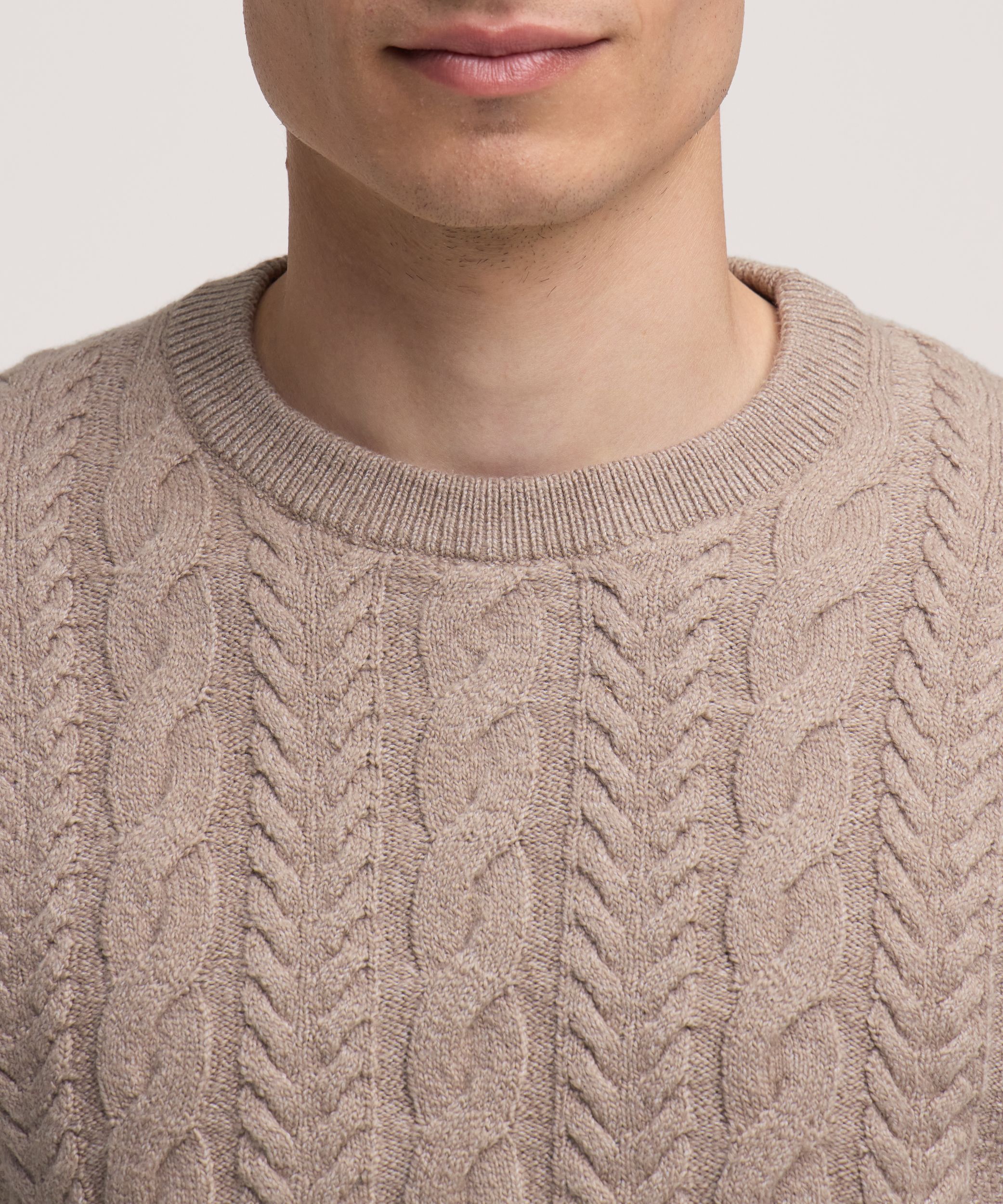 Chandail à col ras du cou en tricot gonflant torsadé pour hommes, Denver Hayes