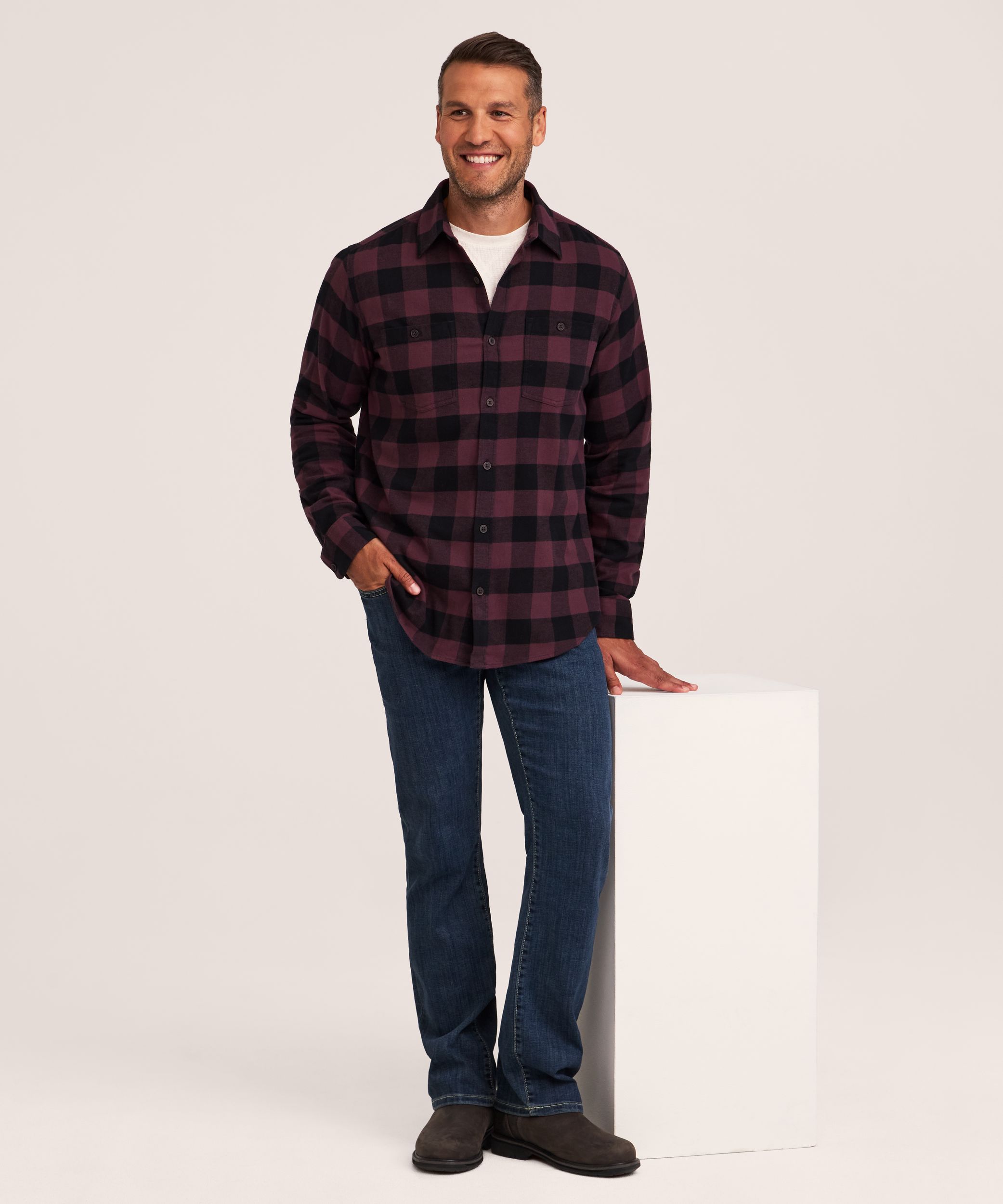 WindRiver Men's Stretch Regular Fit Basic Flannel Shirt