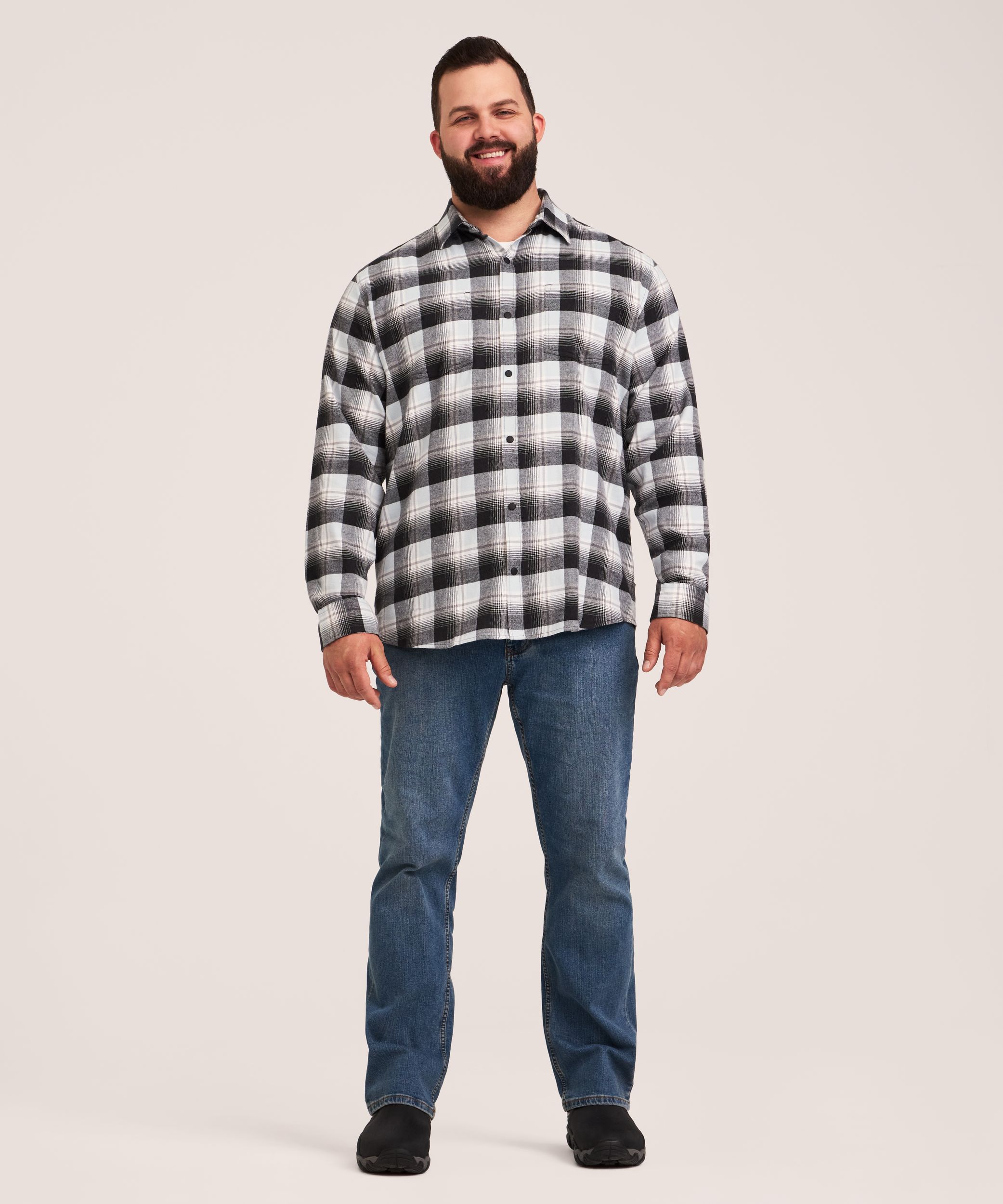 WindRiver Men's Basic Stretch Flannel Snap Down Shirt