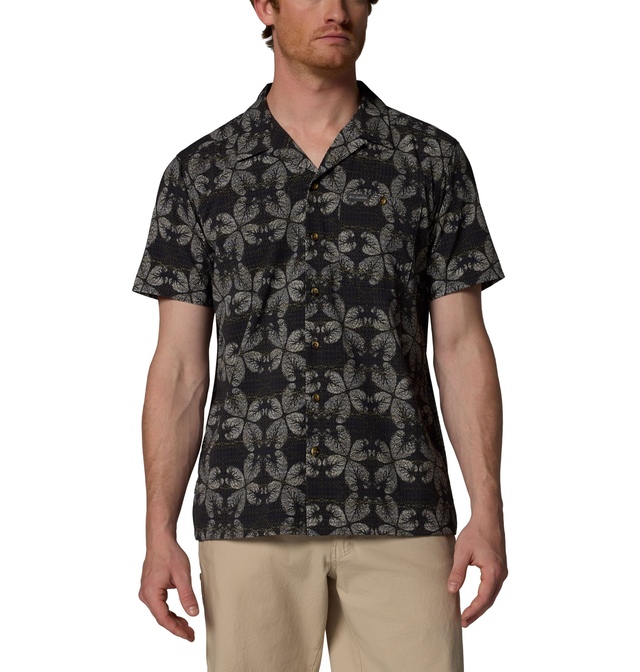 Columbia Men's Utilizer Camp Collar Print Short Sleeve Shirt