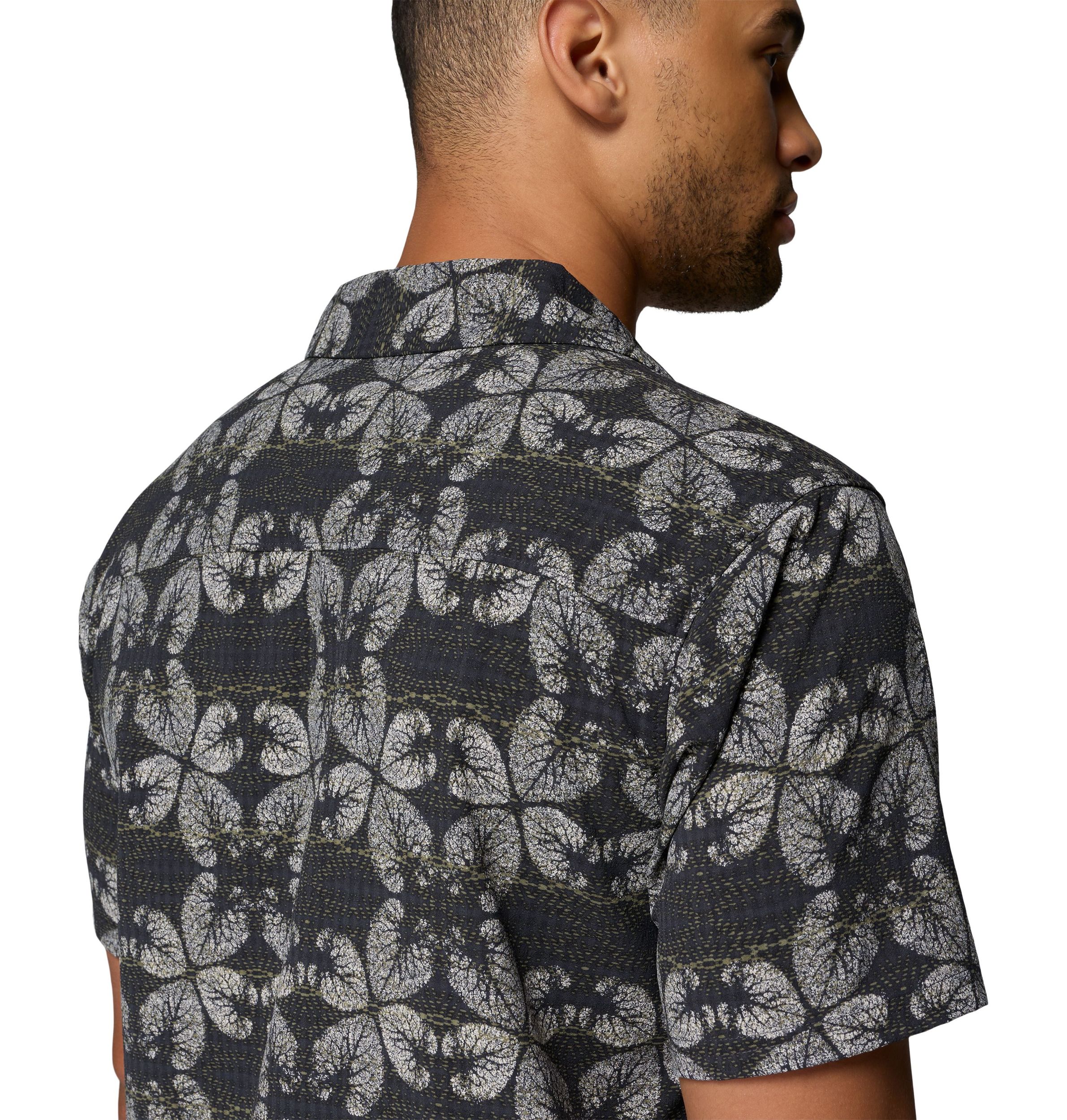 Columbia Men's Utilizer Camp Collar Print Short Sleeve Shirt