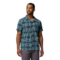 Columbia Men's Utilizer Camp Collar Print Short Sleeve Shirt Front_Angled_Right