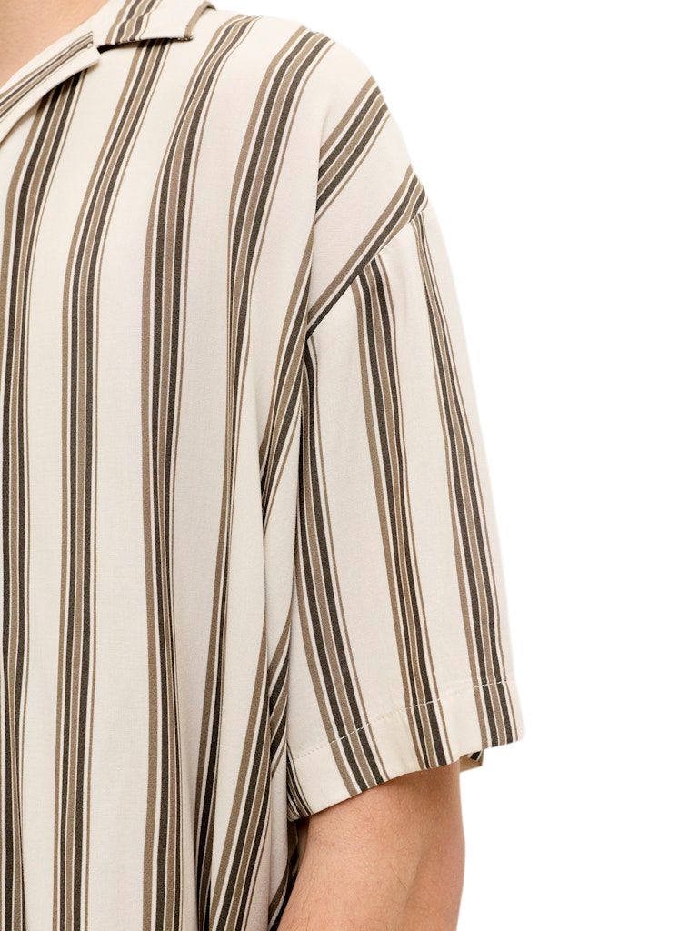 Jack & Jones Men's Jeff Resort Stripe Short Sleeve Shirt