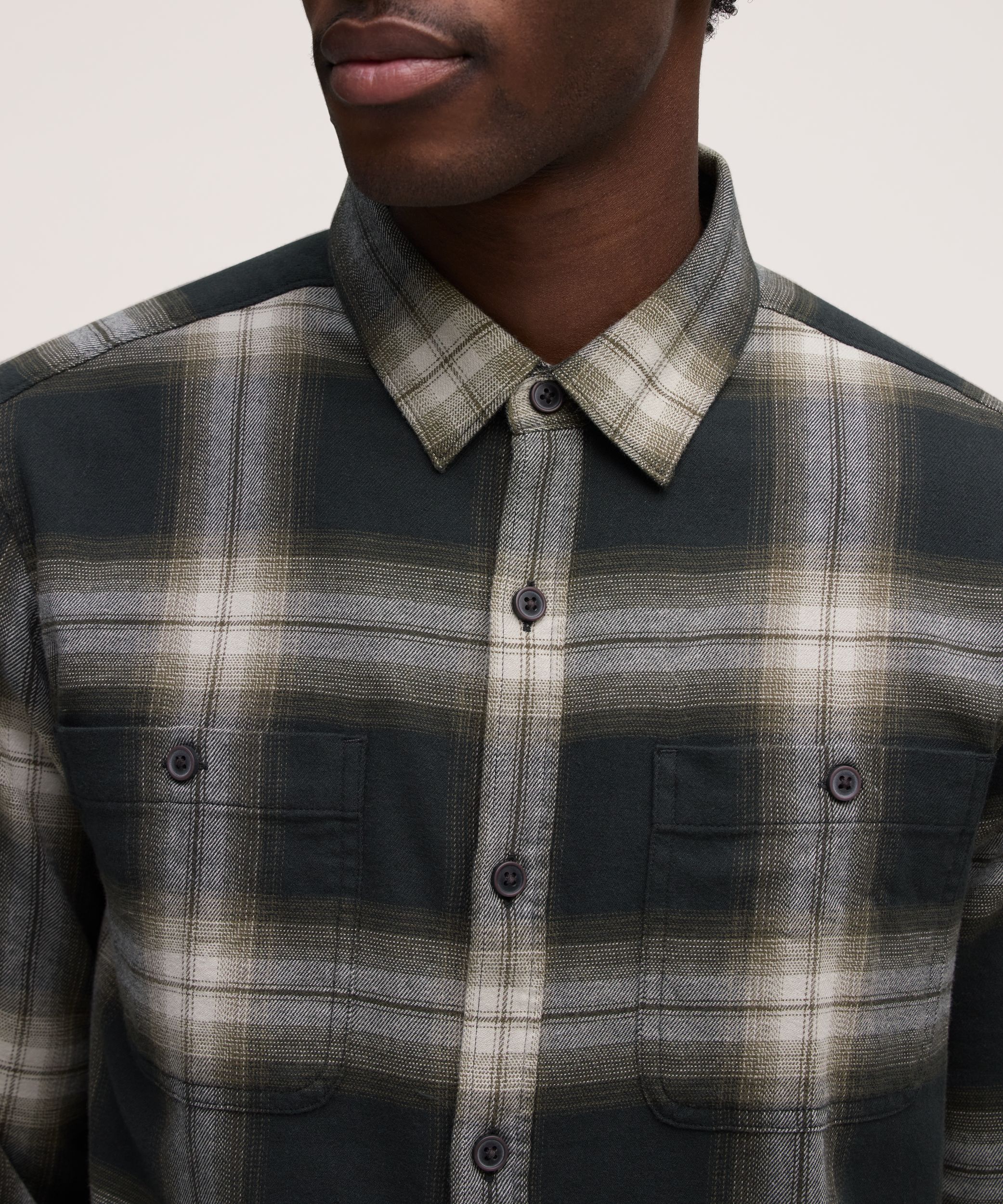 WindRiver Men's Contrast Basic Stretch Flannel Shirt