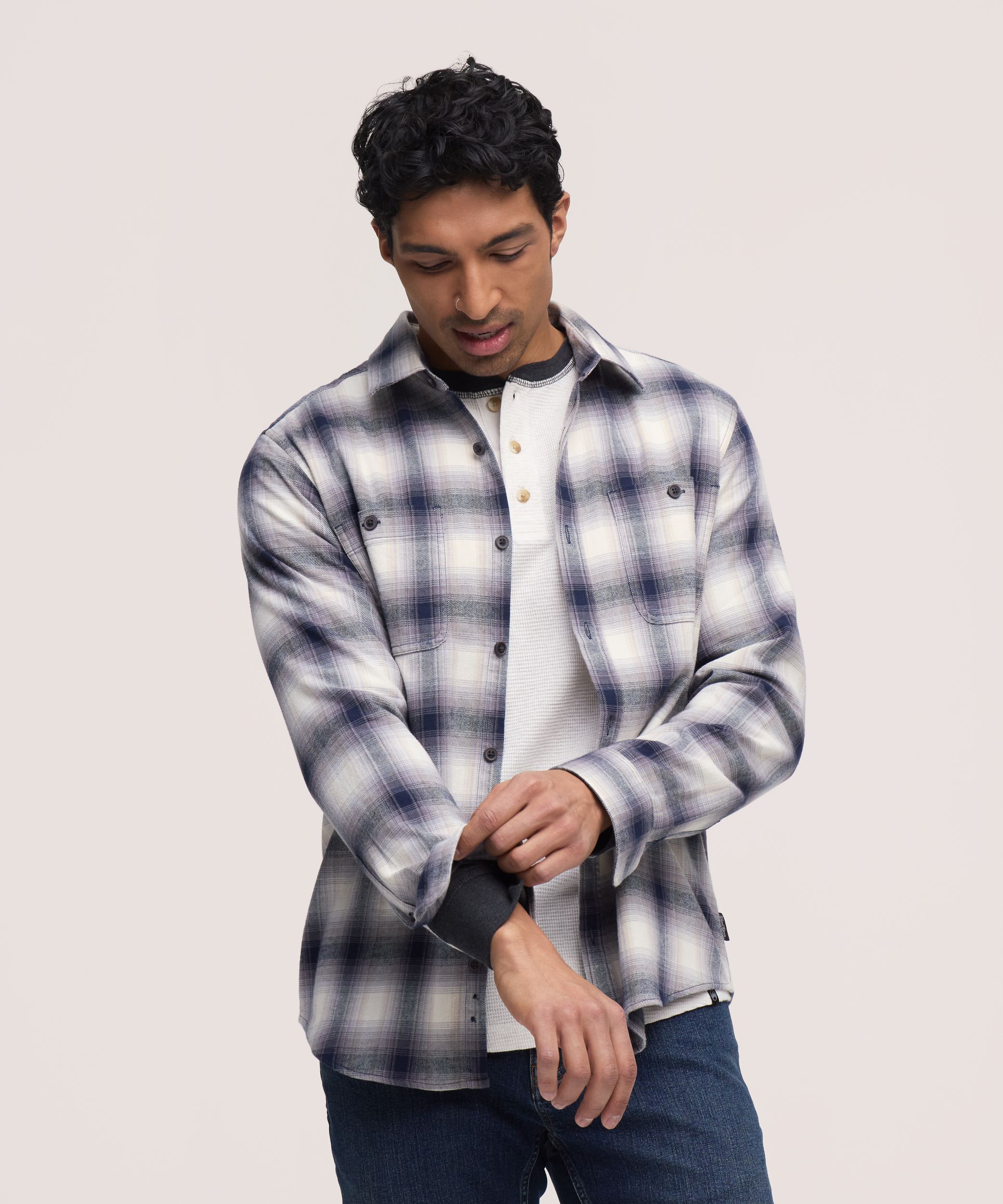 WindRiver Men's Contrast Basic Stretch Flannel Shirt