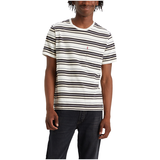 Levi's Men's Classic Pocket Standard Fit T Shirt Front_Flat