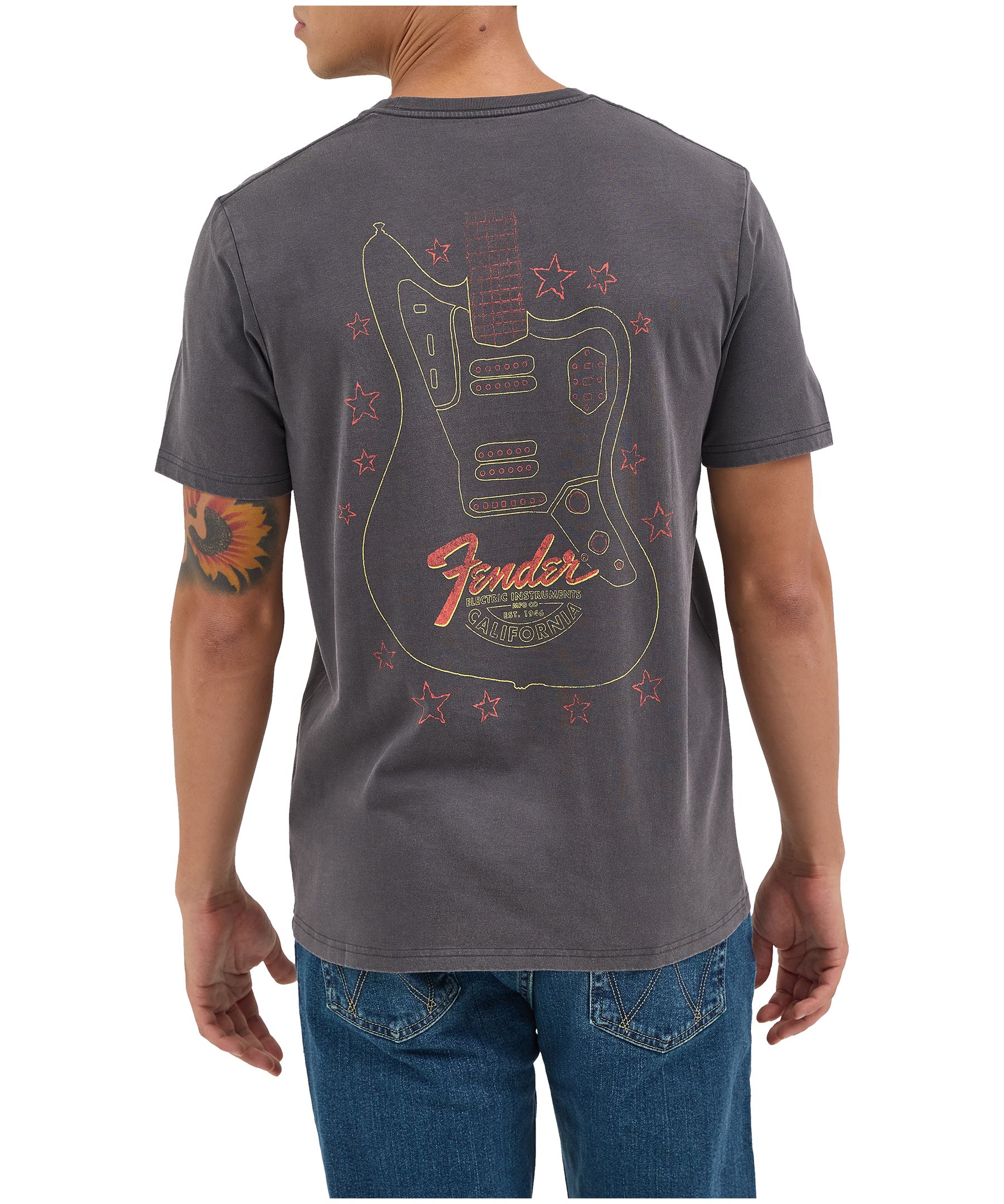 T-shirt graphique pour hommes, Fender et aigle, Wrangler
No CS photo for this one