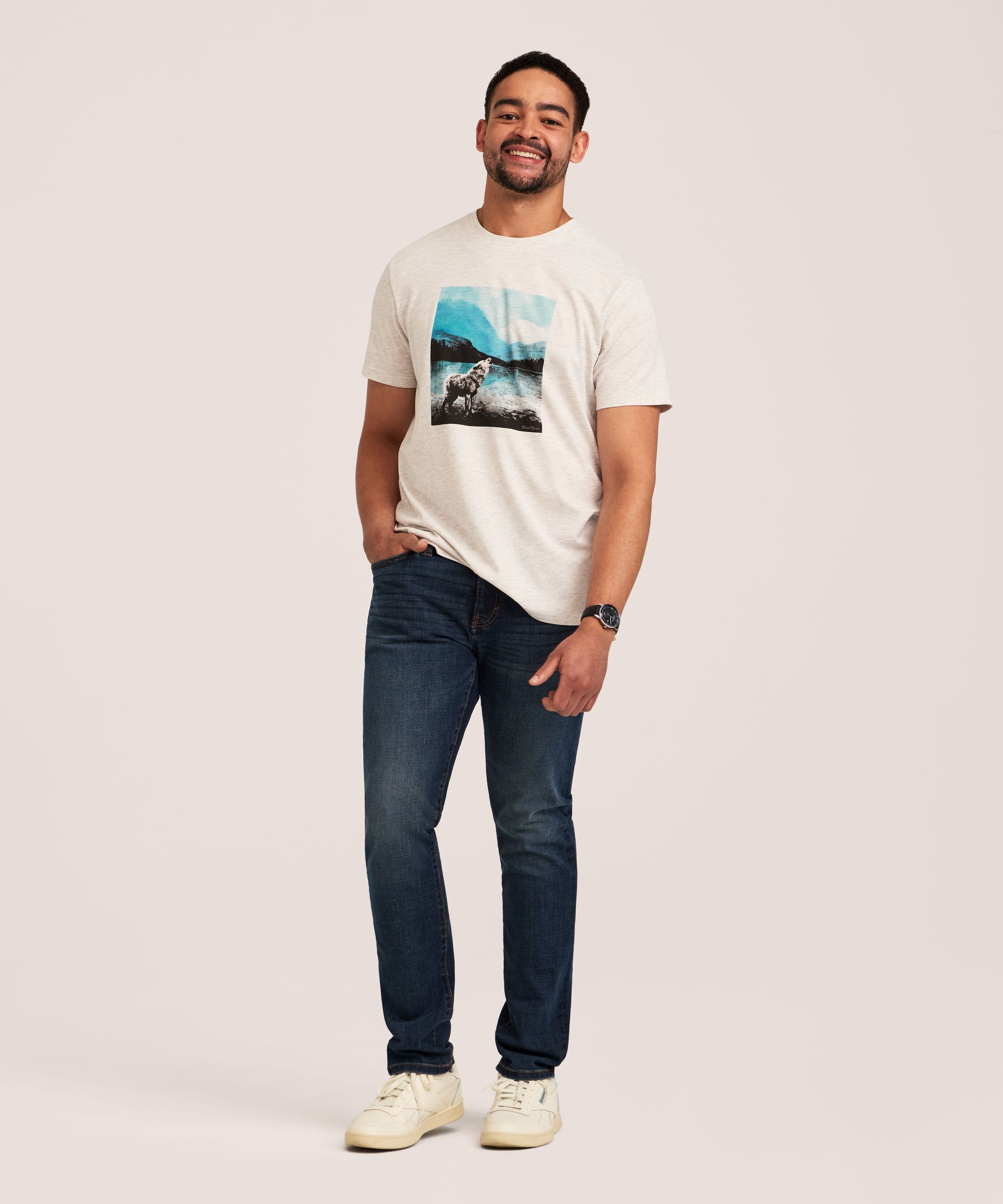 WindRiver Men's Modern Lines Graphic T-Shirt