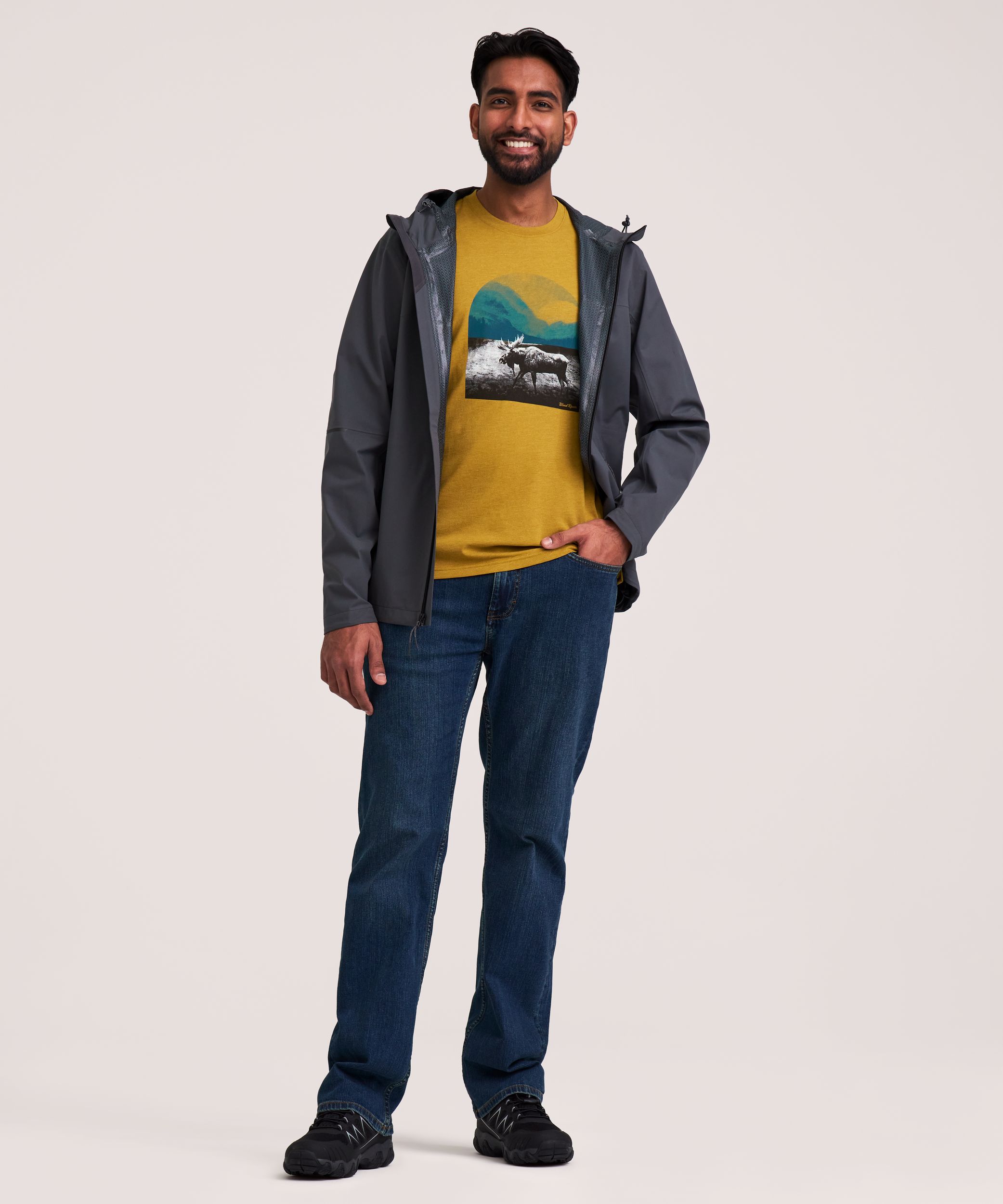 WindRiver Men's Short Sleeve Bear Graphic T-Shirt