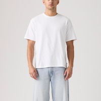 Levi's Men's Short Sleeve Classic Boxy T-Shirt Front_Flat
