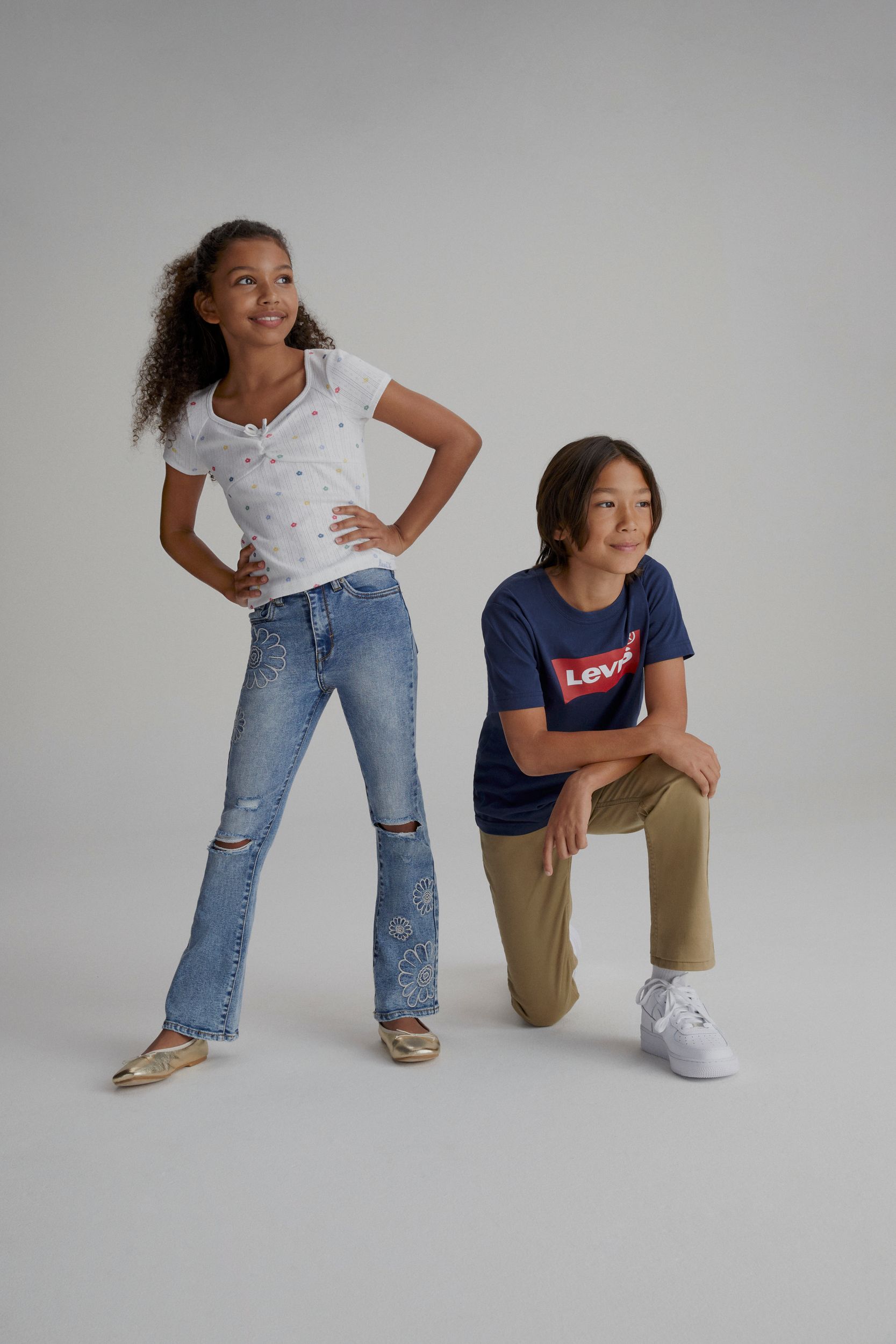T-shirt à manches courtes avec graphique d'ailes de chauve-souris pour garçons, Levi's