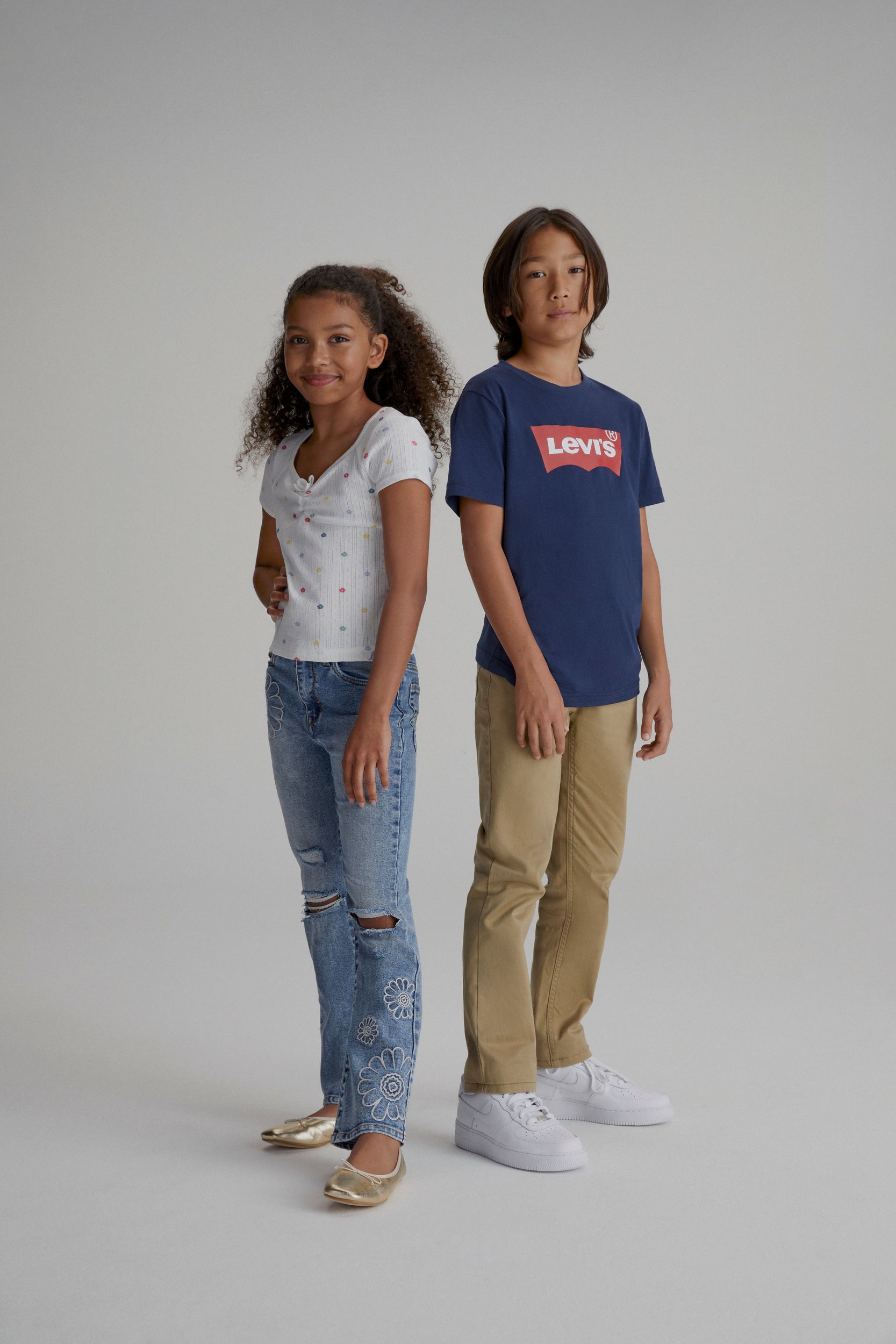 T-shirt à manches courtes avec graphique d'ailes de chauve-souris pour garçons, Levi's