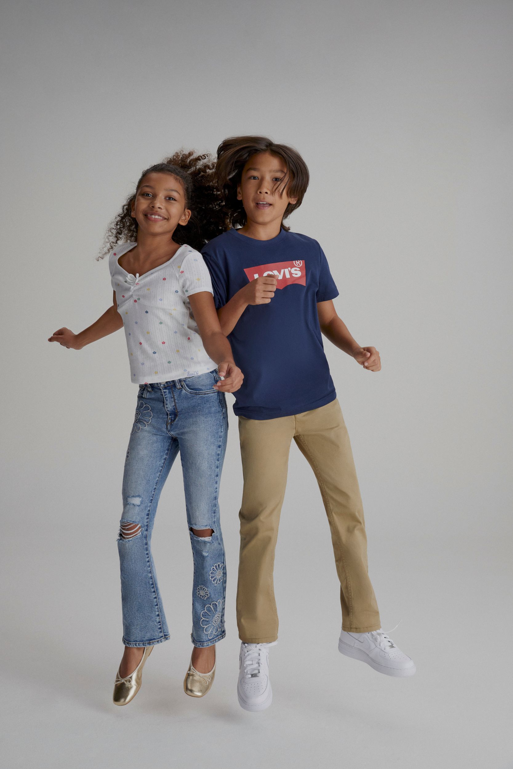 T-shirt à manches courtes avec graphique d'ailes de chauve-souris pour garçons, Levi's